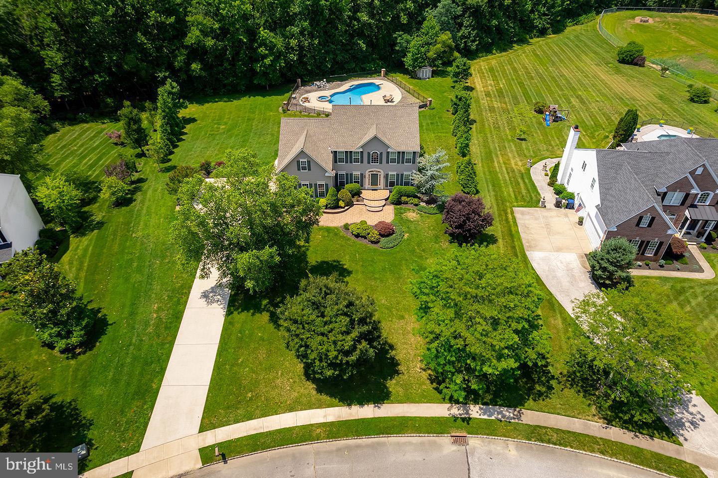 25 FAWN HOLLOW LANE