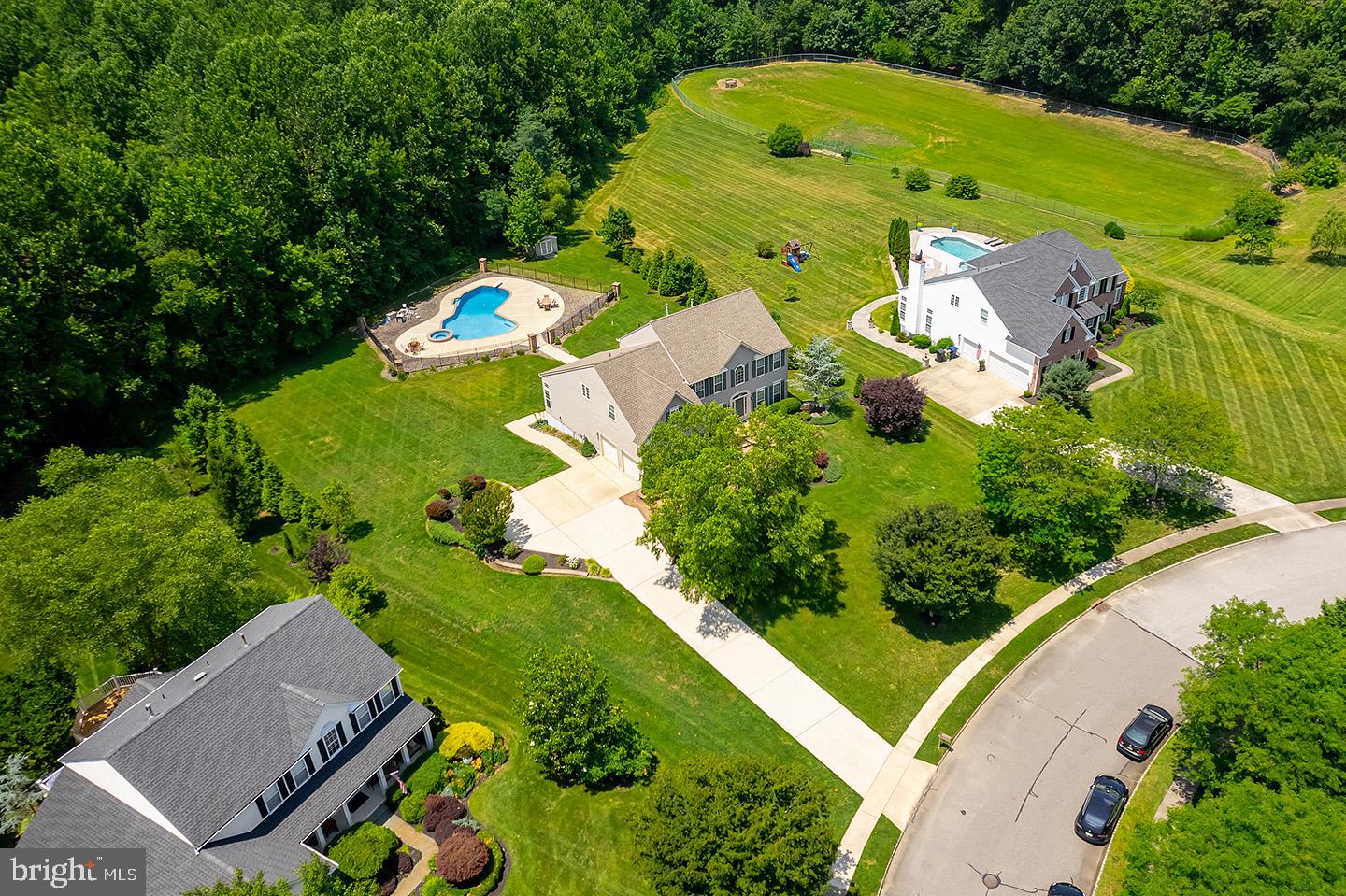 25 FAWN HOLLOW LANE