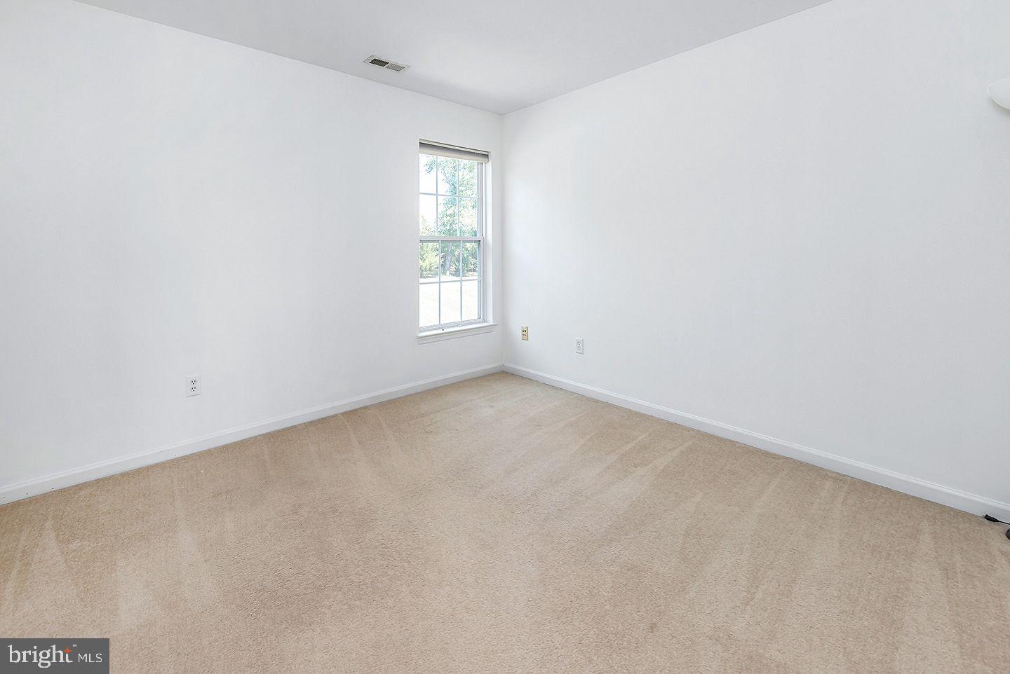 207 DILLONS LANE