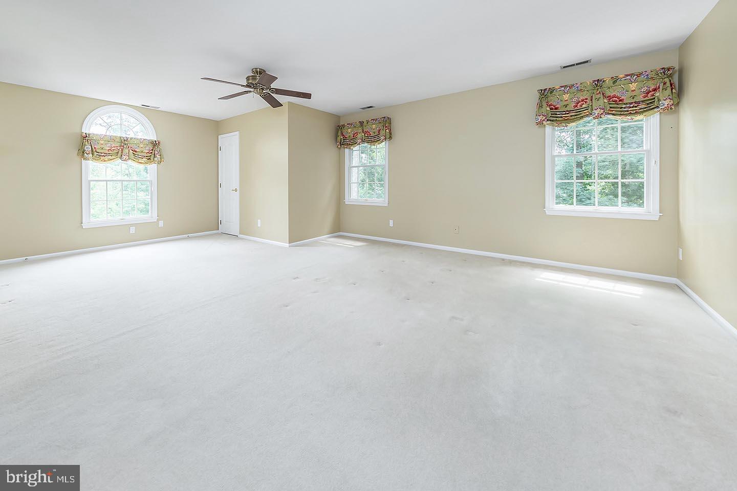 21 WINDING WAY
