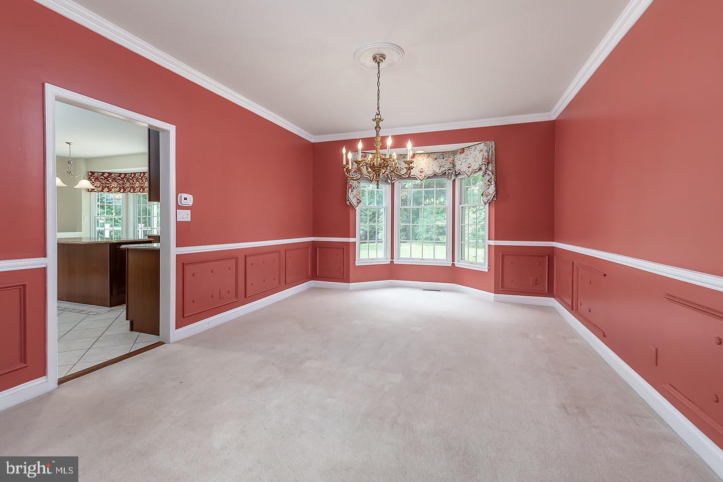 21 WINDING WAY