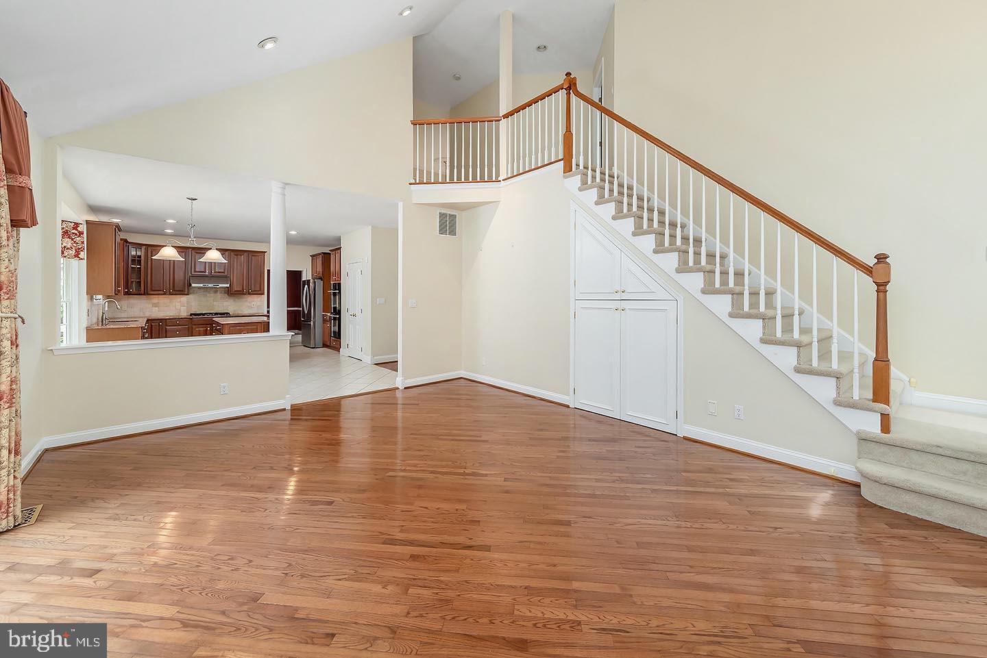 21 WINDING WAY