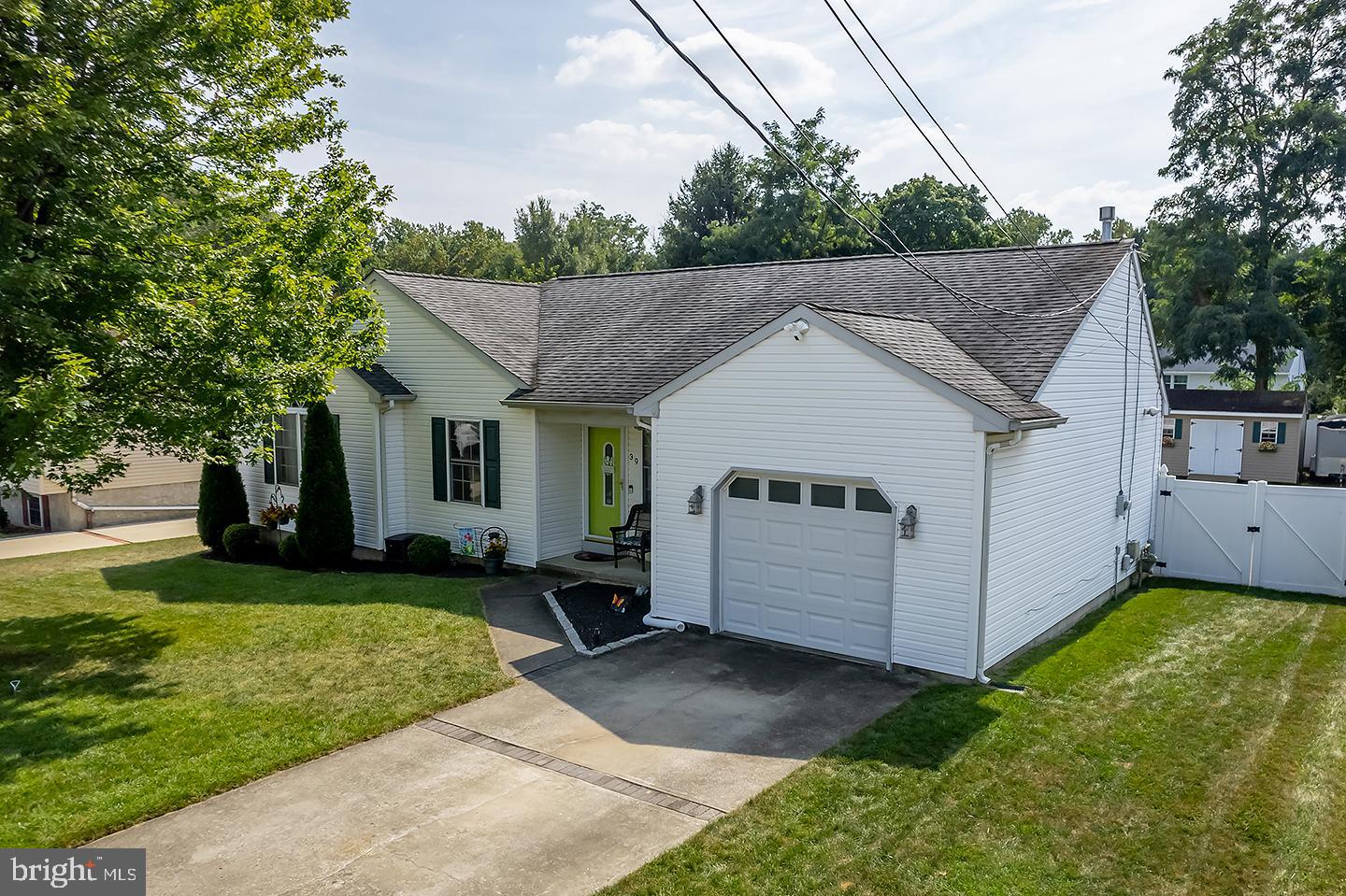 39 MURPHY AVENUE
