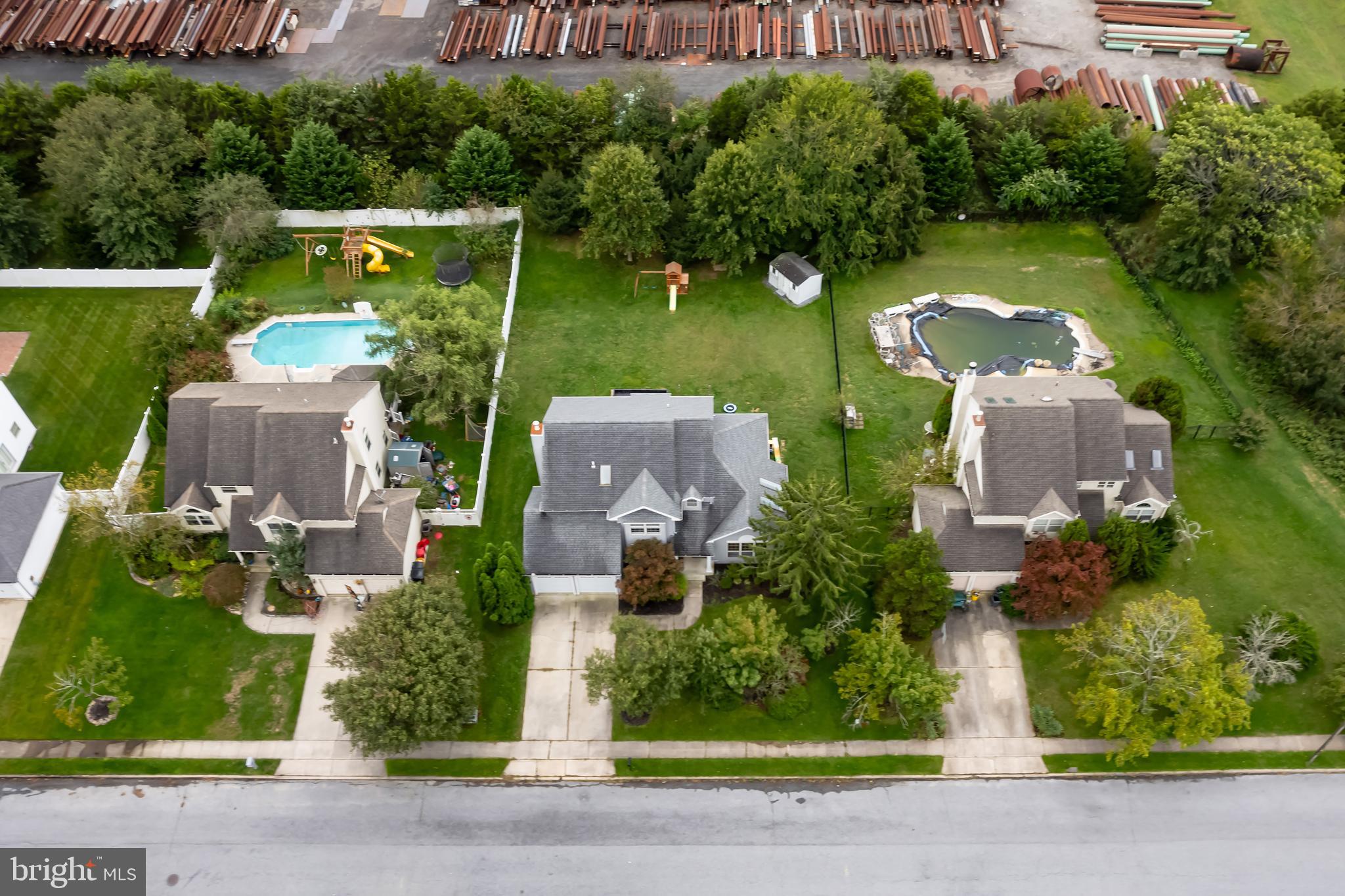 4 Derby DRIVE