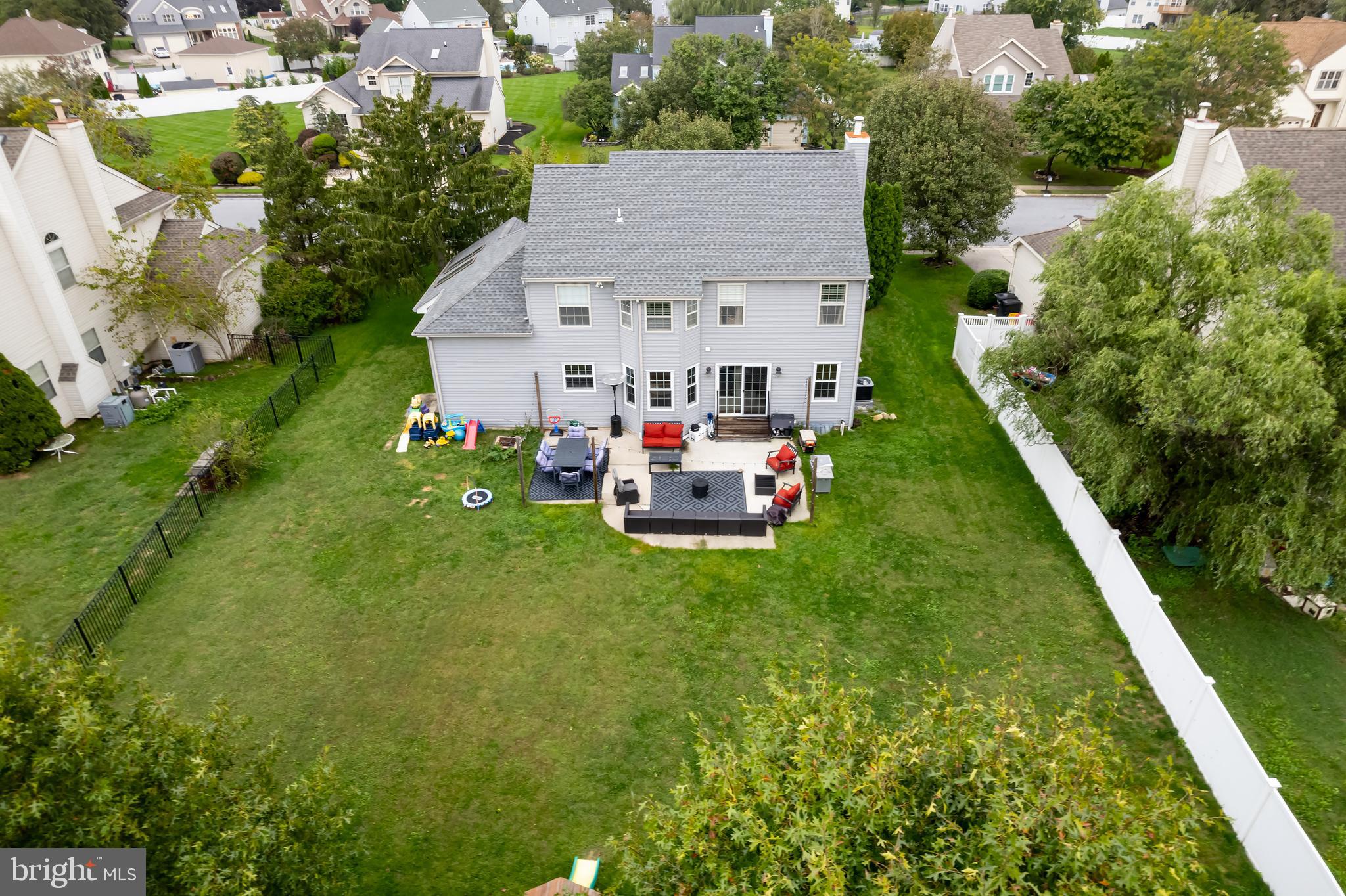 4 Derby DRIVE