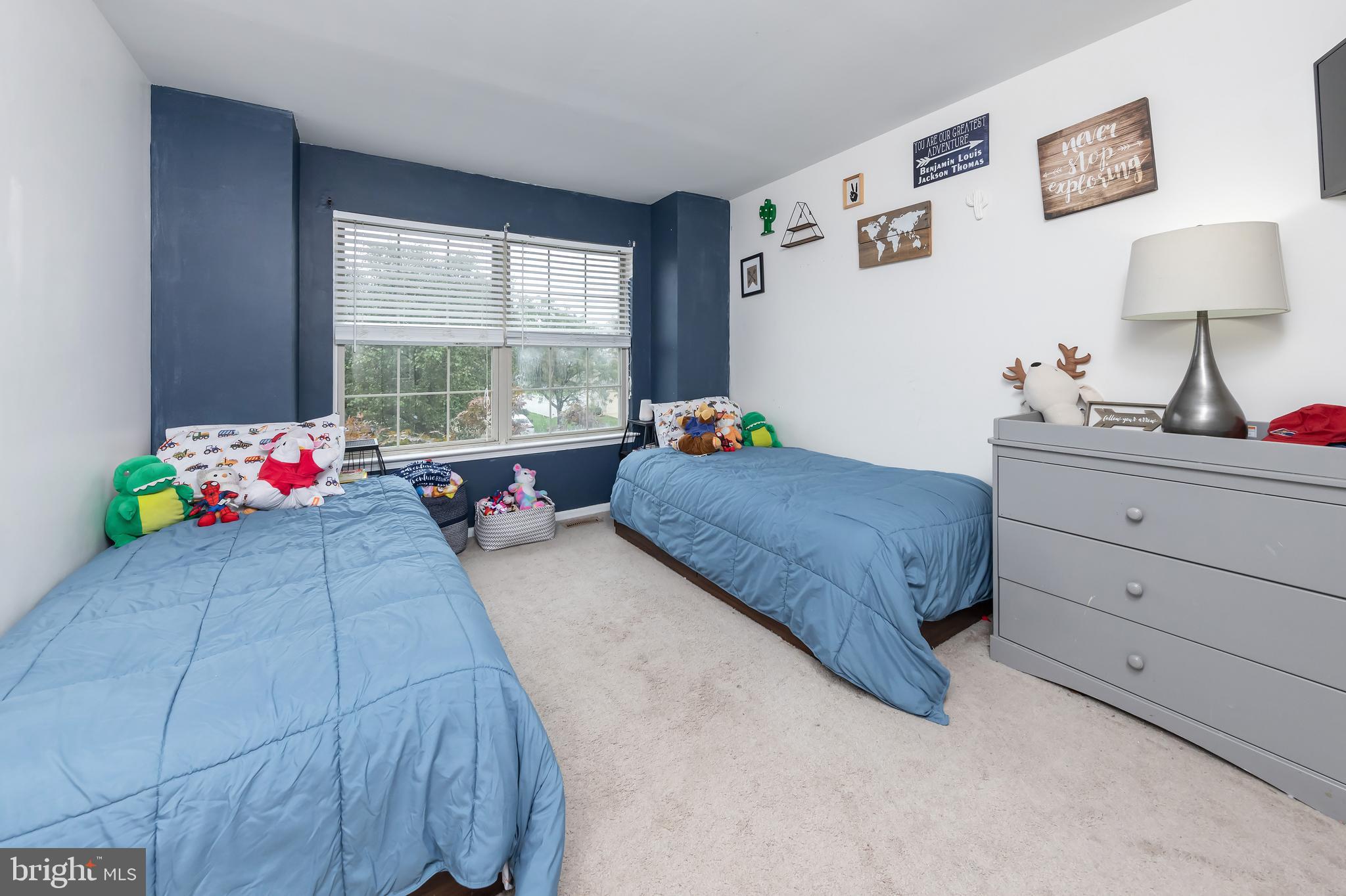 4 Derby DRIVE