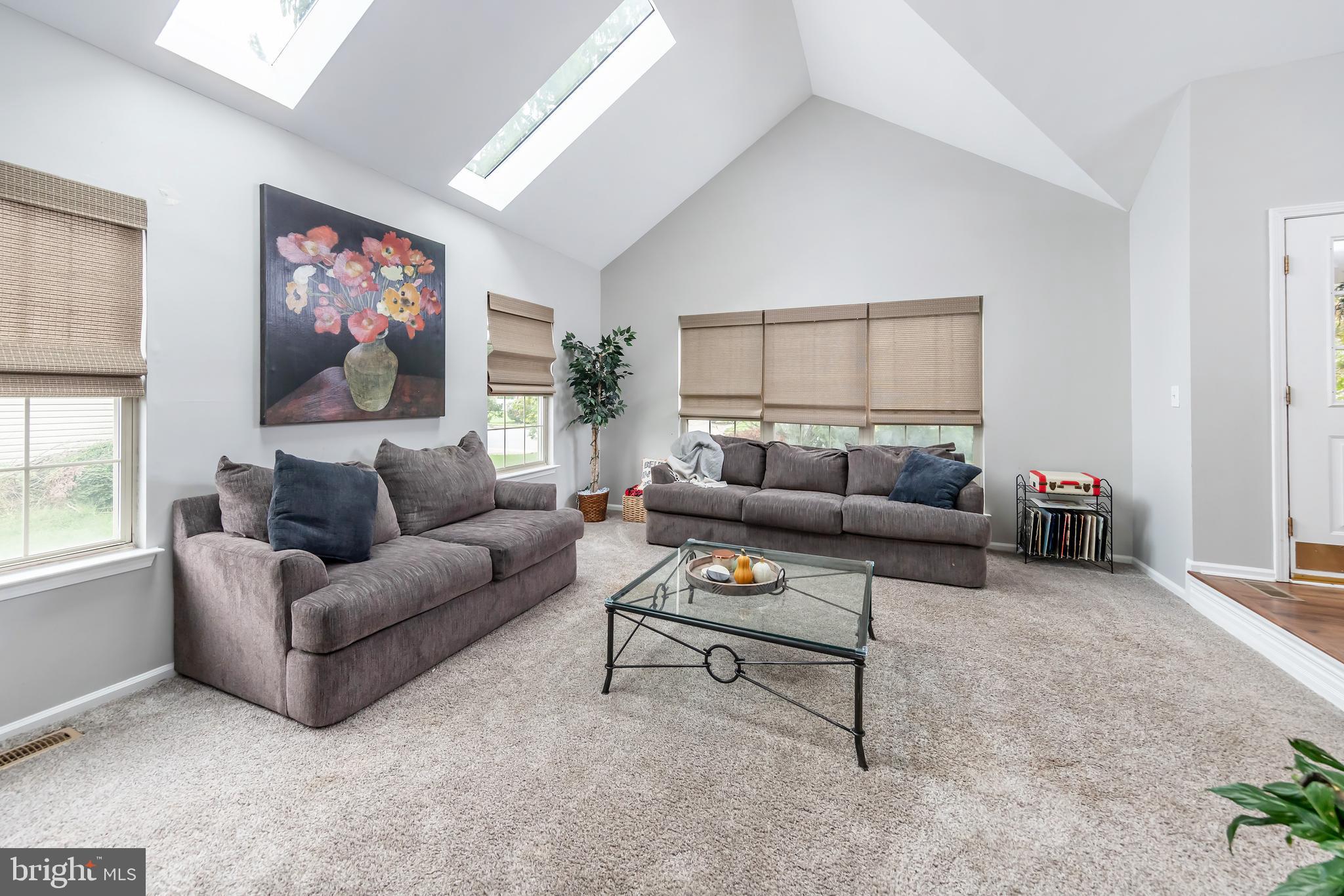 4 Derby DRIVE