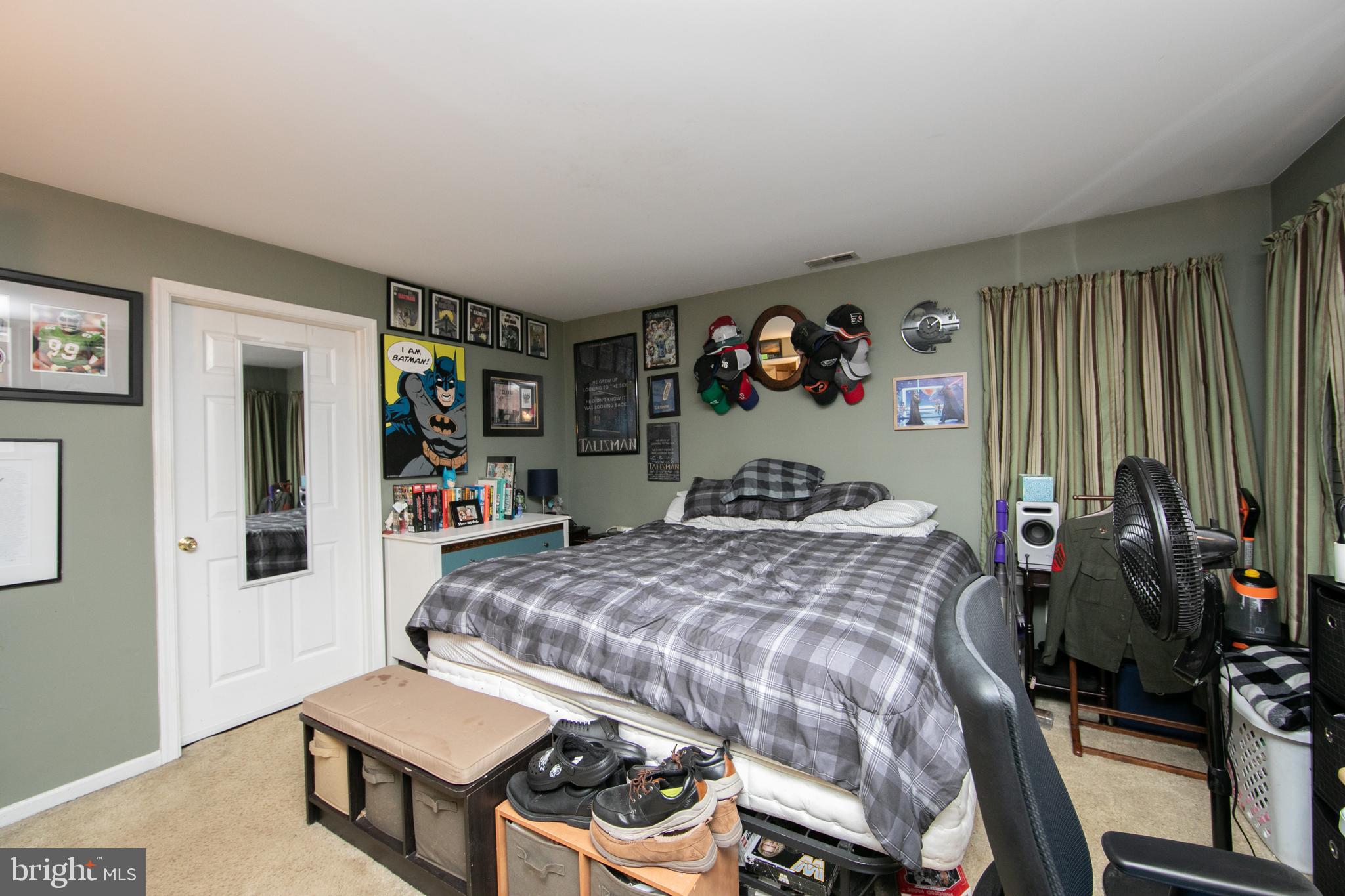 1352 Tristram CIRCLE