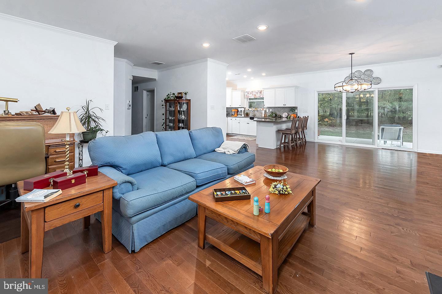 451 Morris AVENUE
