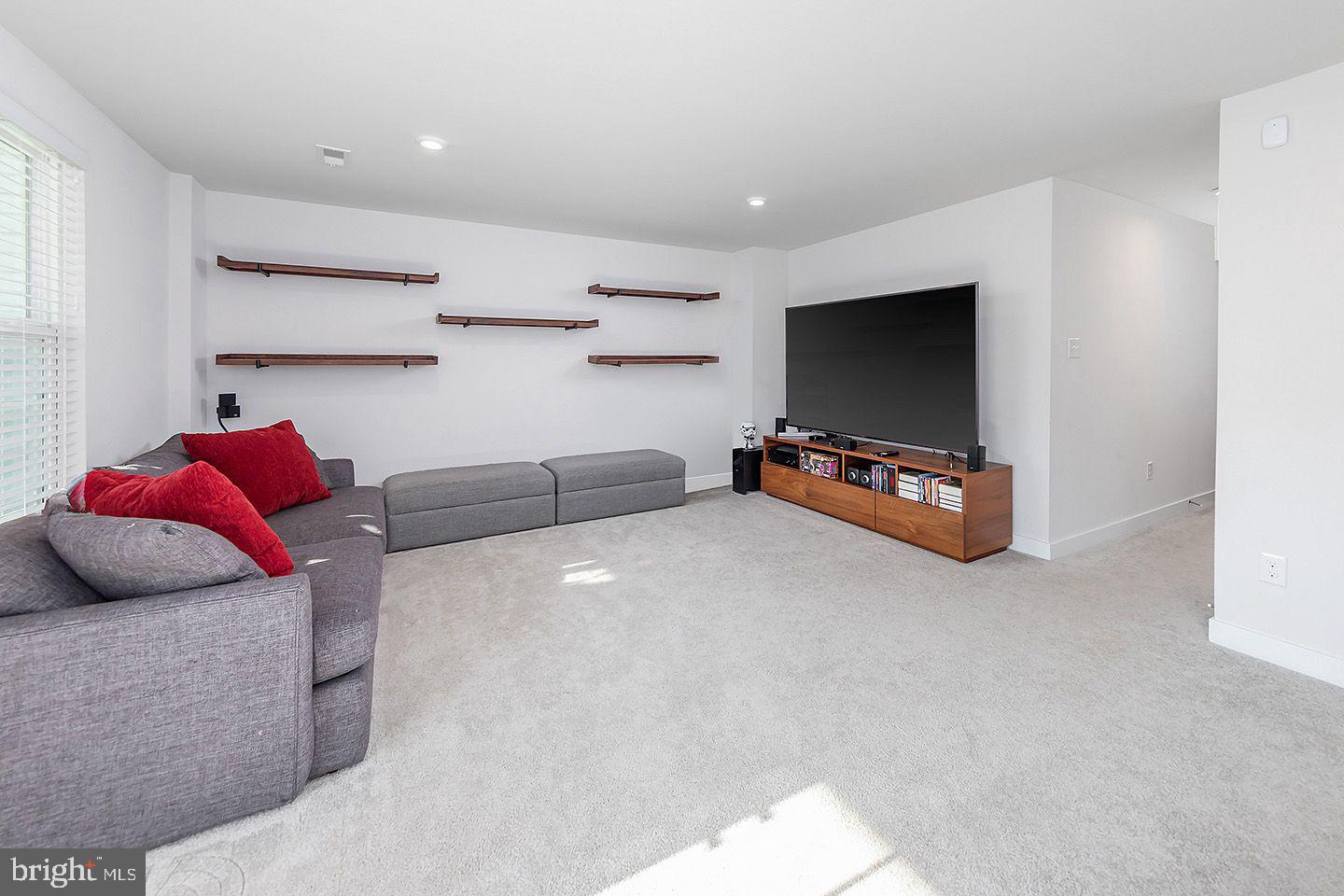 2810 Lamington COURT