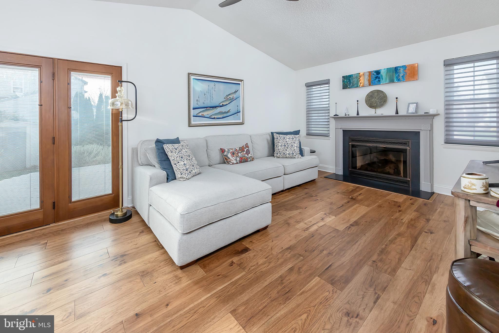 272 Strawbridge LANE