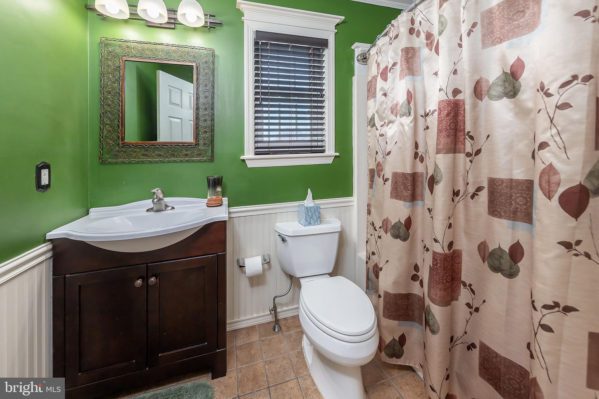 272 Strawbridge LANE