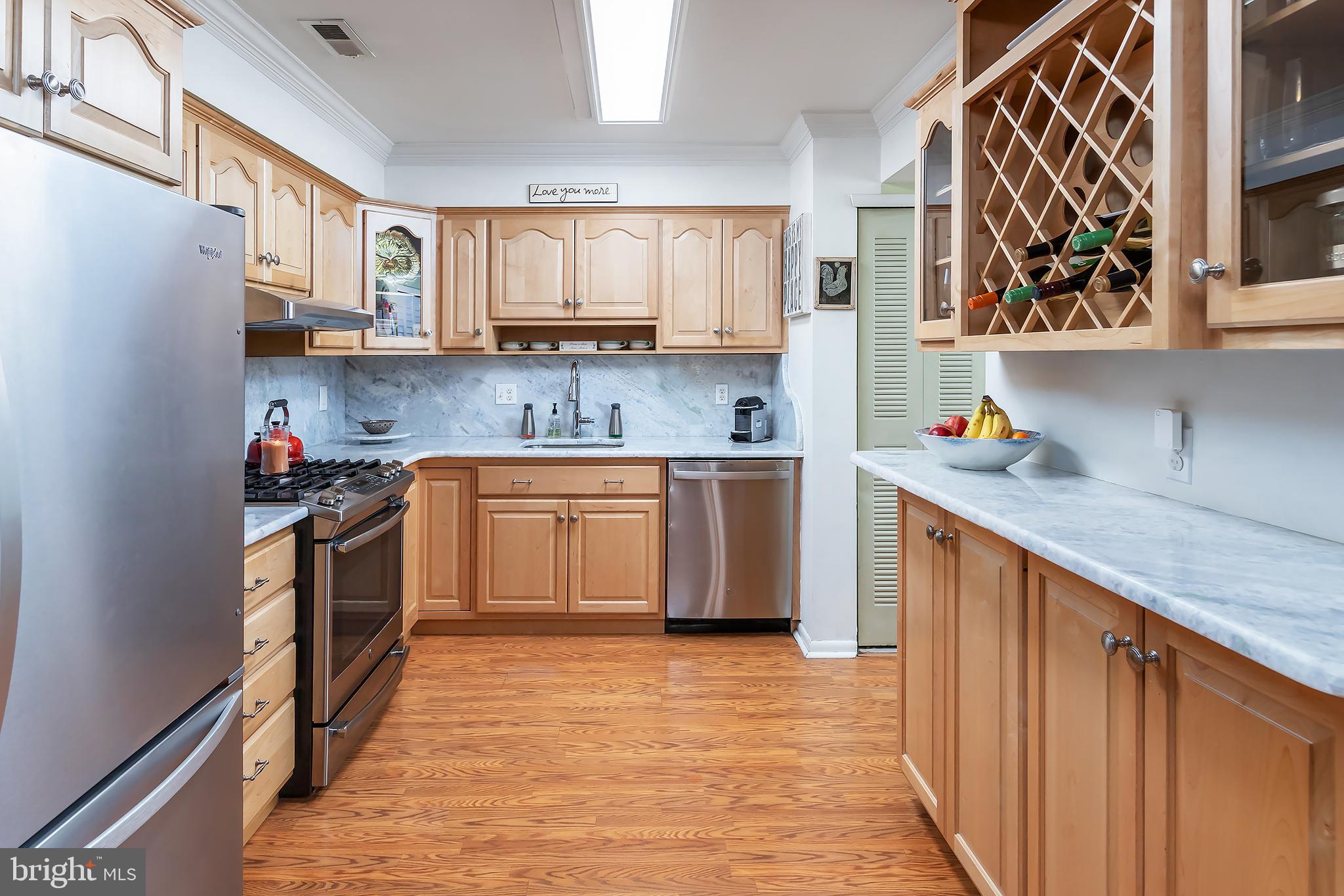 272 Strawbridge LANE