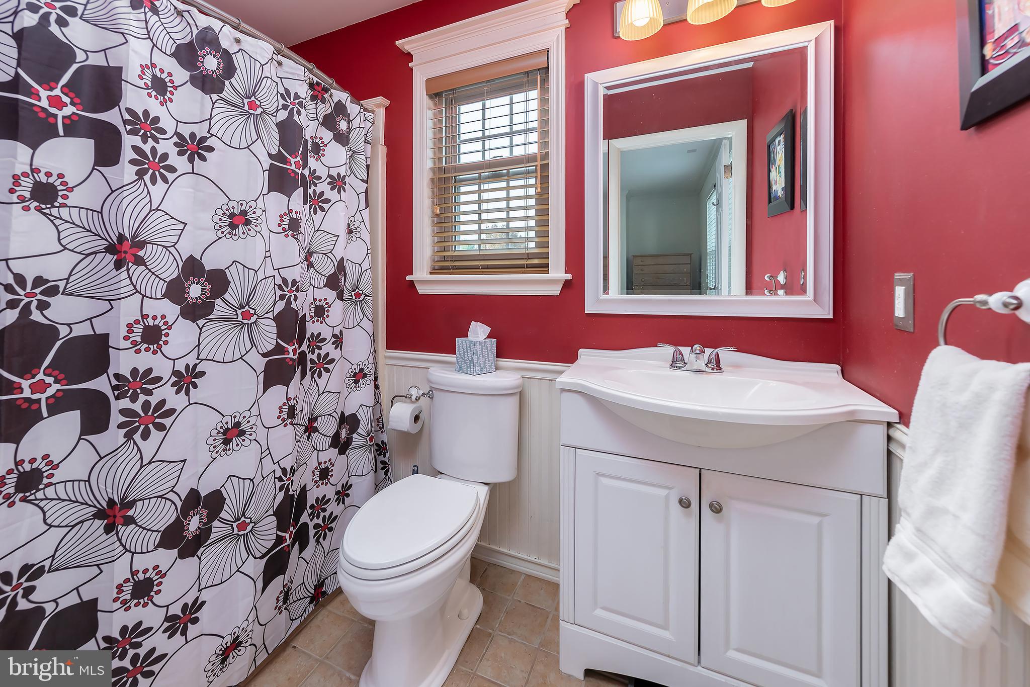 272 Strawbridge LANE