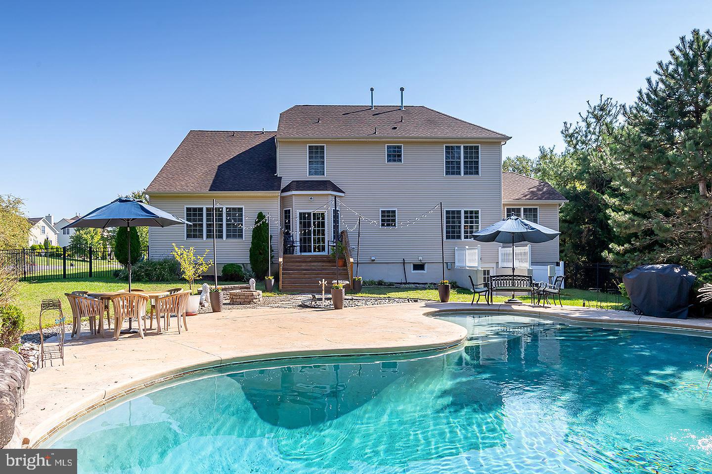 117 Juniper Dr