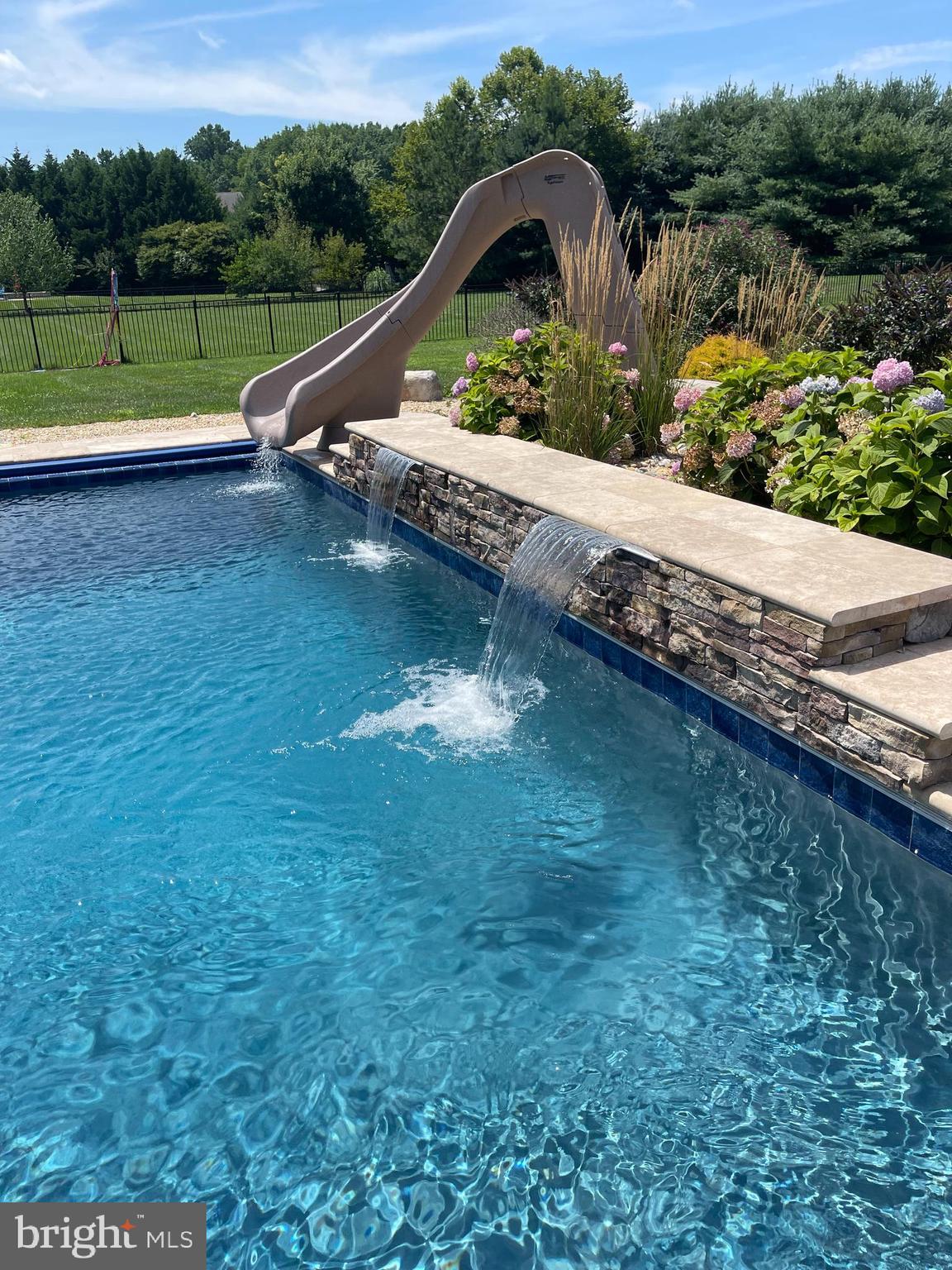 307 Belmont Ct