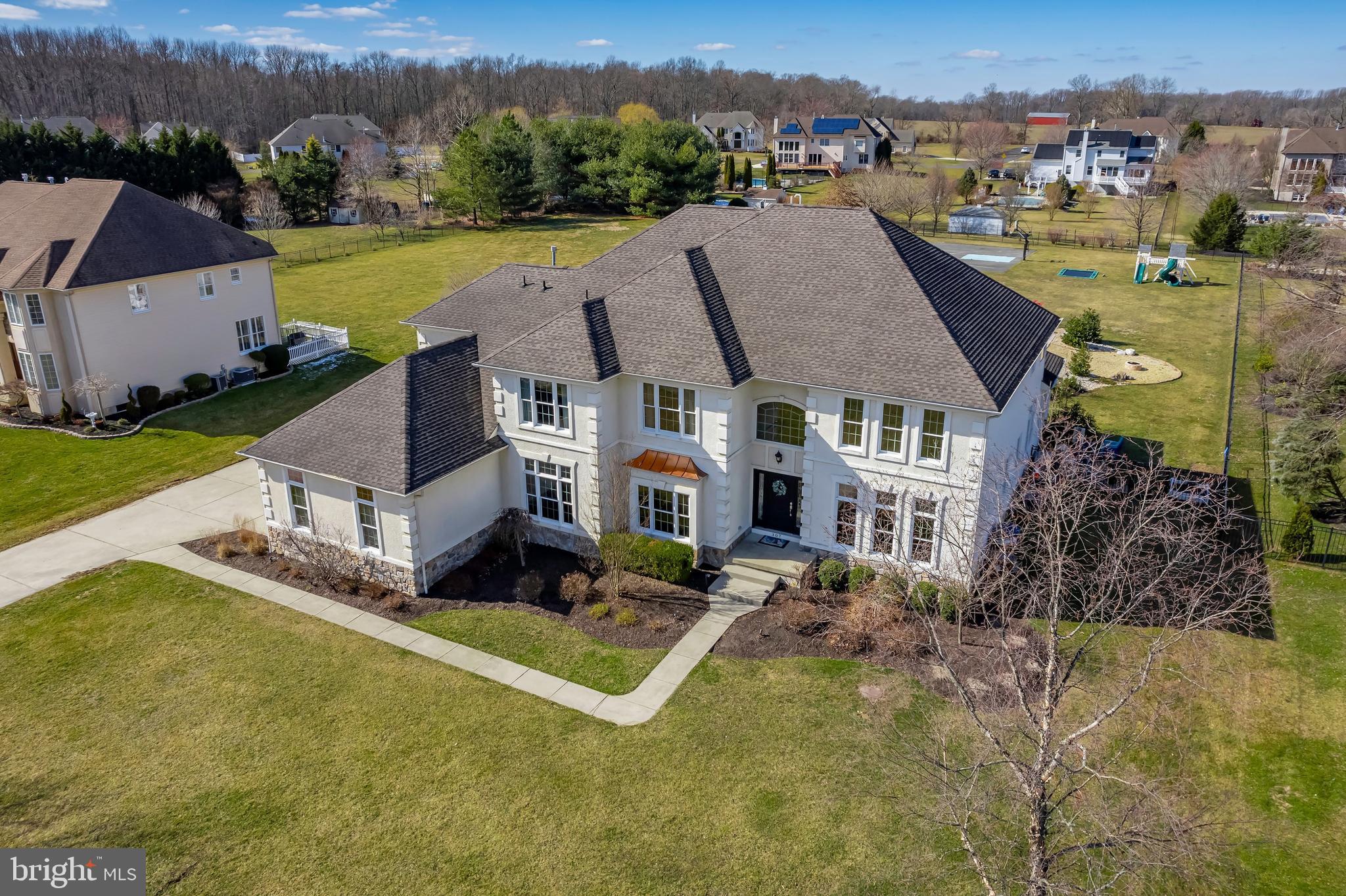 307 Belmont Ct