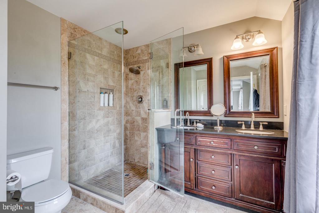 27 TURTLE CREEK DRIVE
