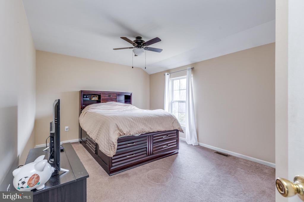 27 TURTLE CREEK DRIVE