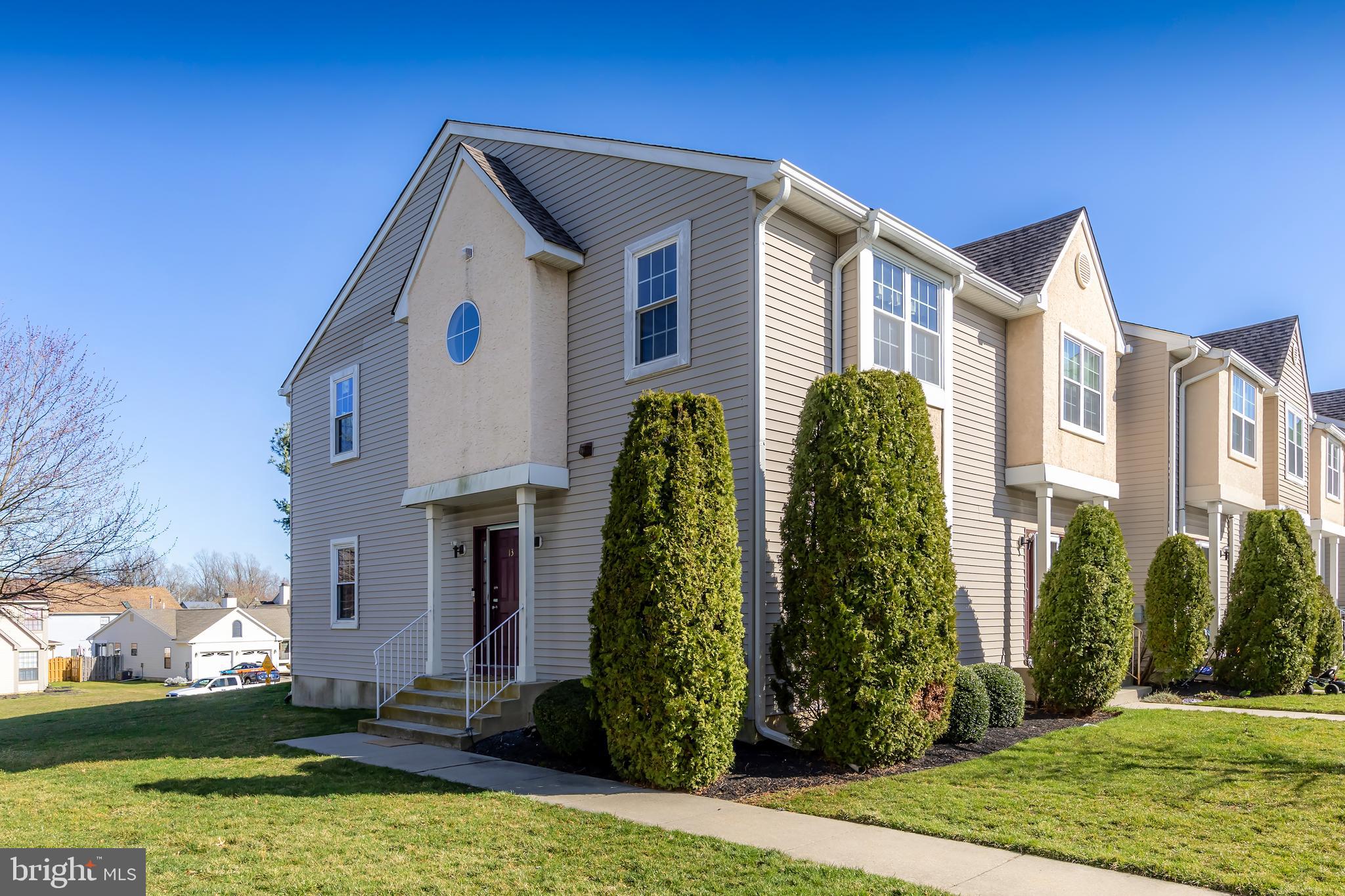 13 Winterberry Ct