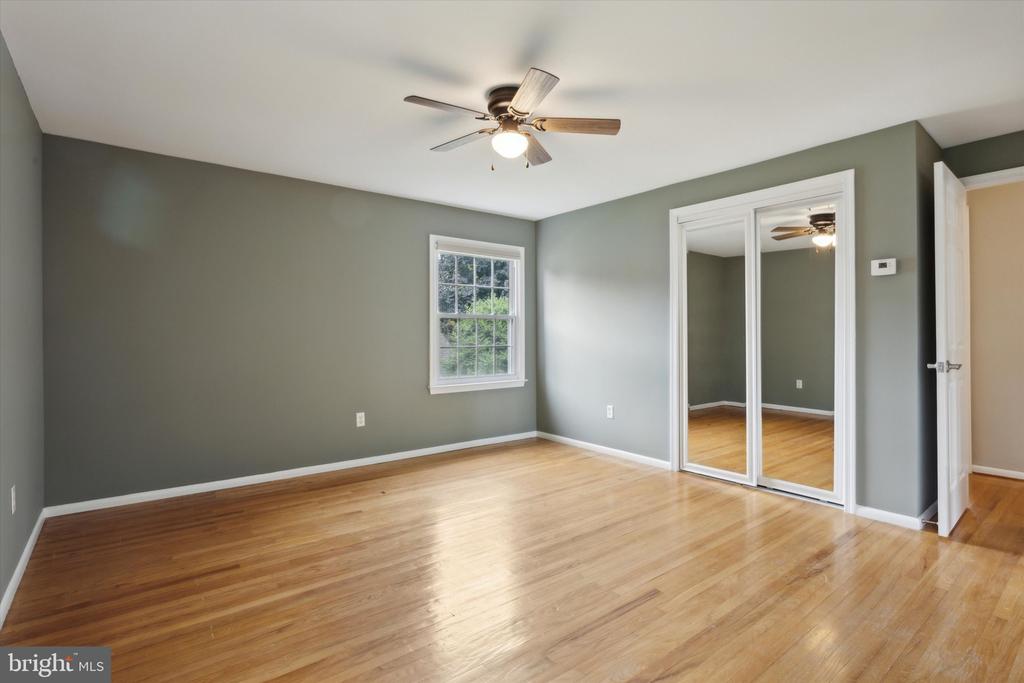 928 DONCASTER DRIVE