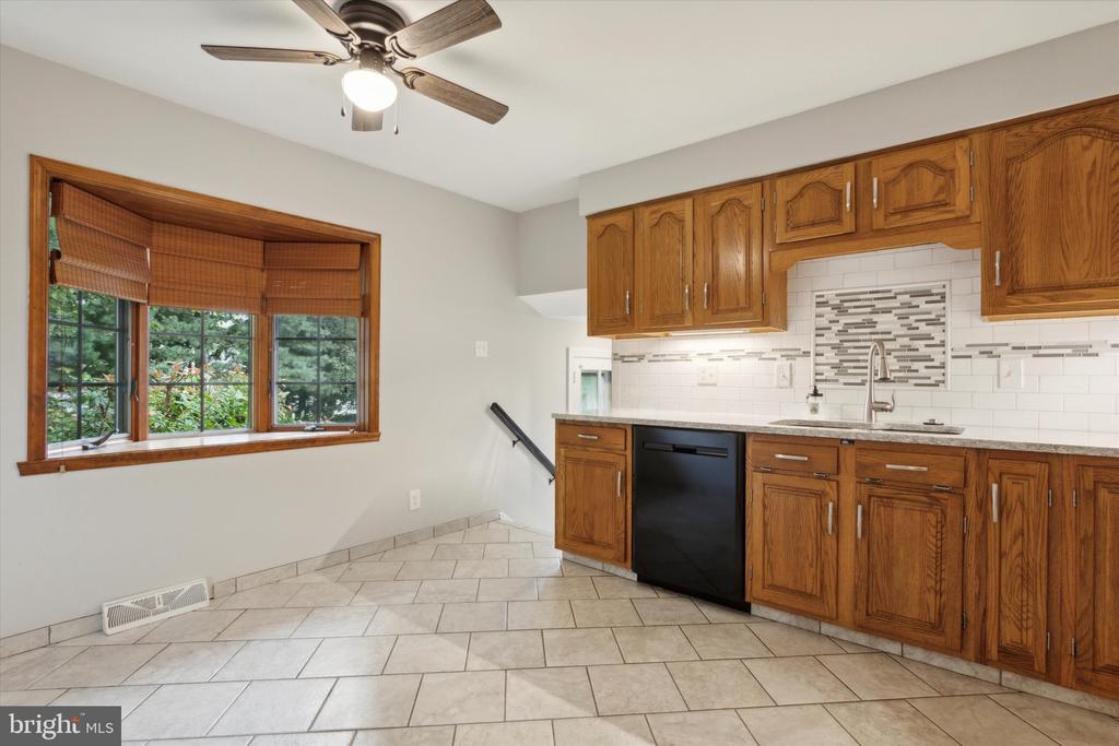 928 DONCASTER DRIVE