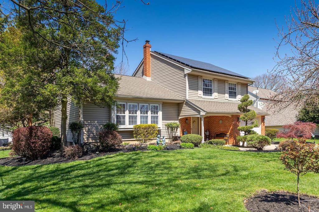 928 DONCASTER DRIVE