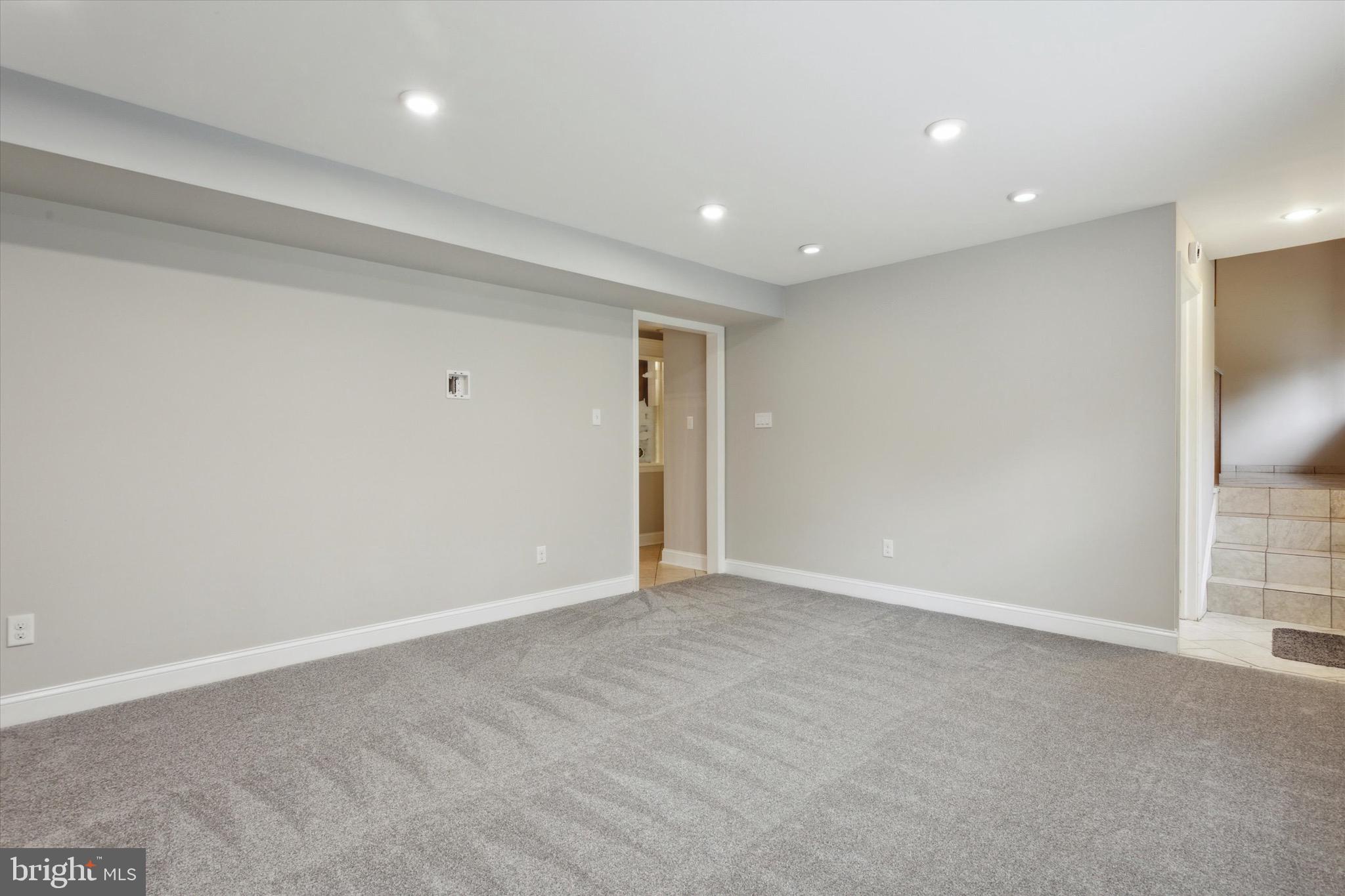 928 DONCASTER DRIVE