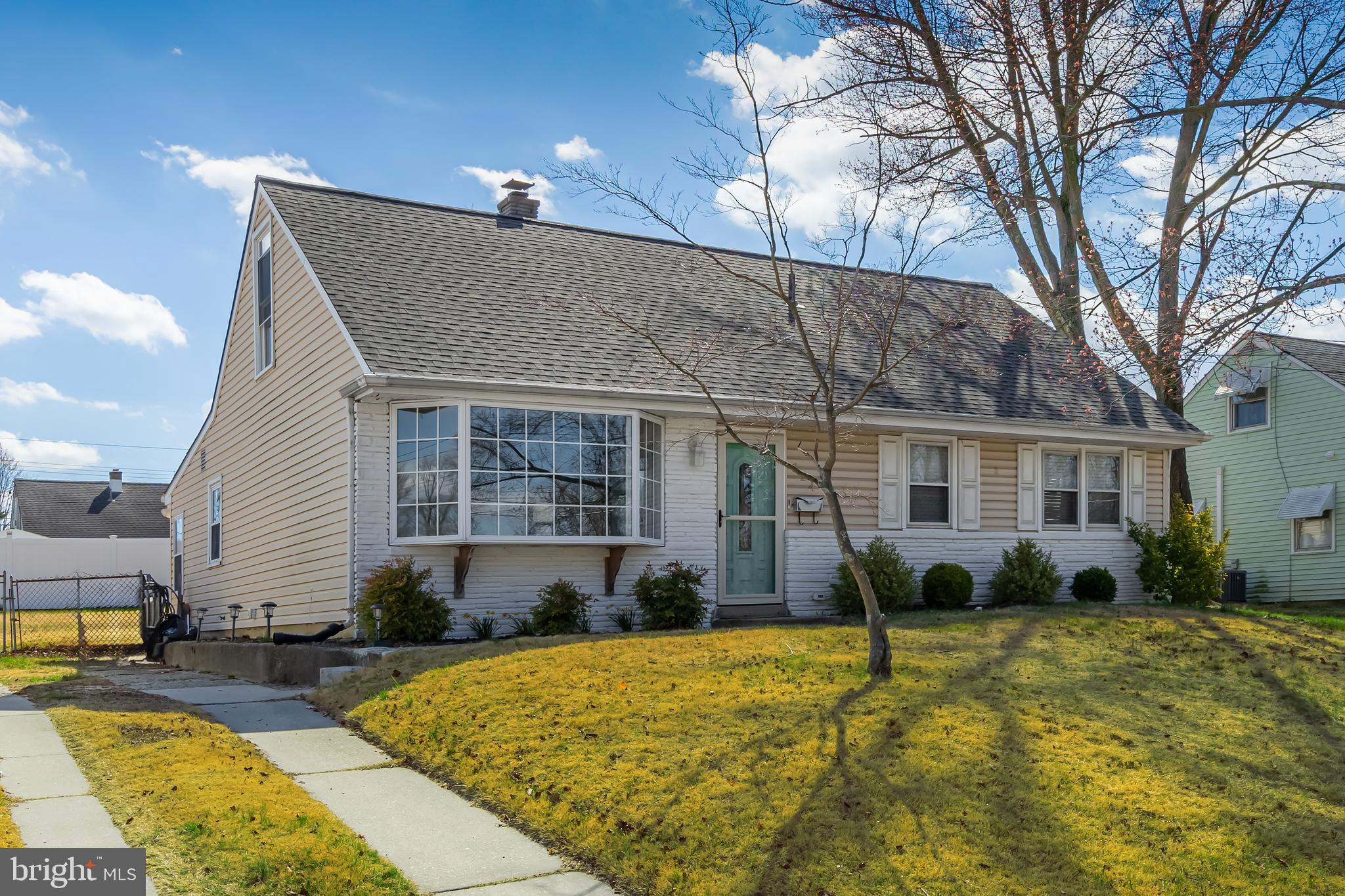 324 Haverford Ave