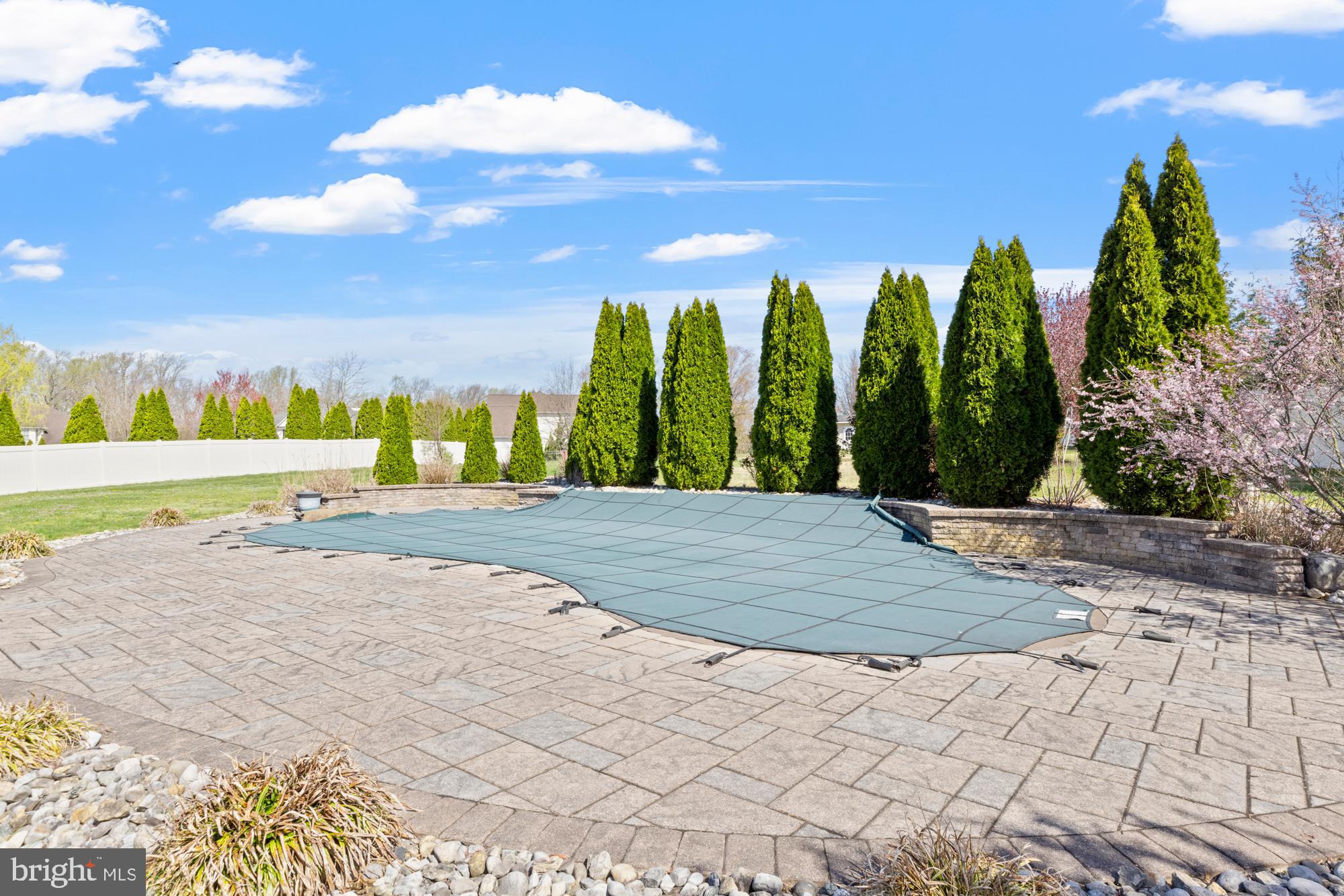 303 Sugar Bush Ct