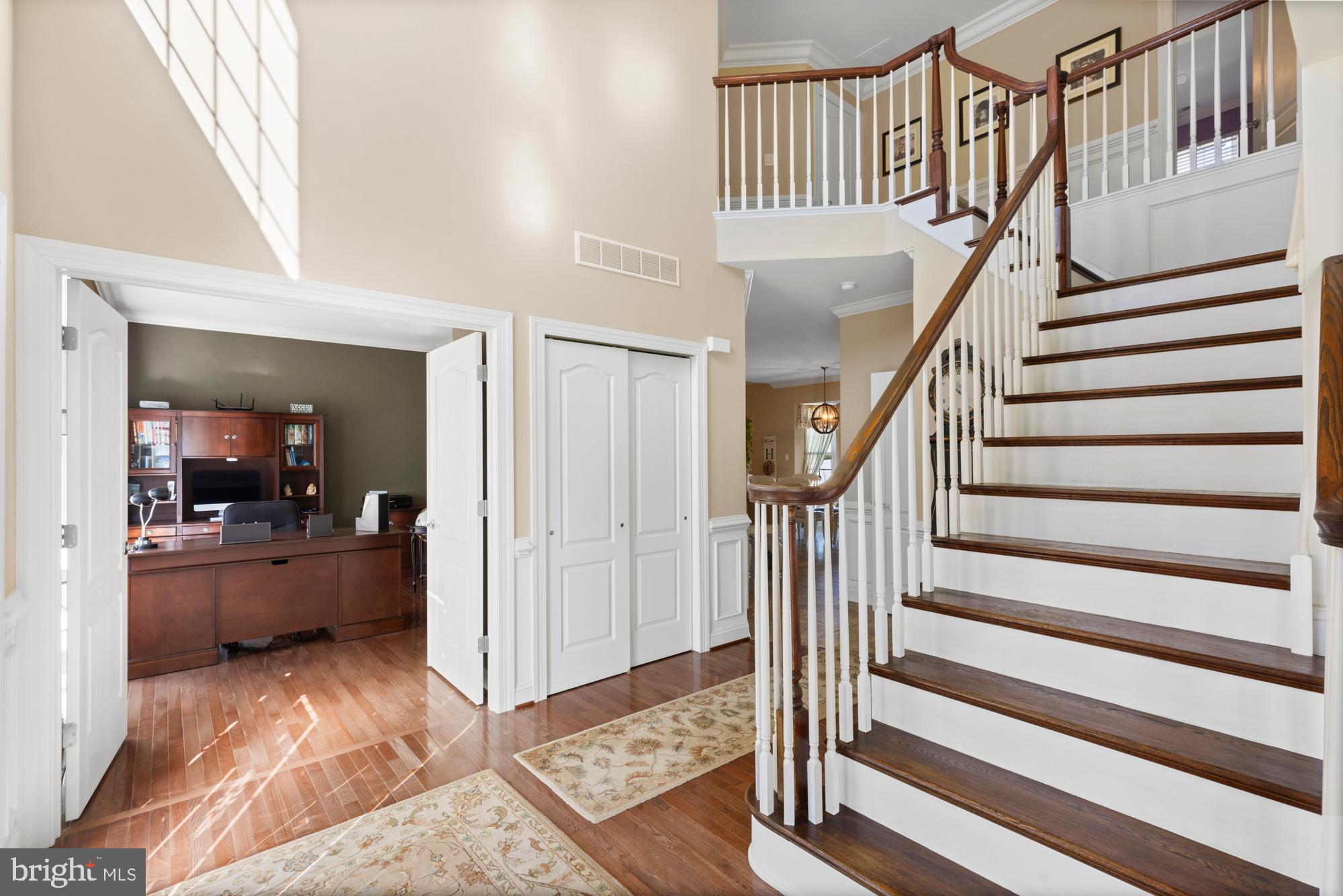 303 Sugar Bush Ct