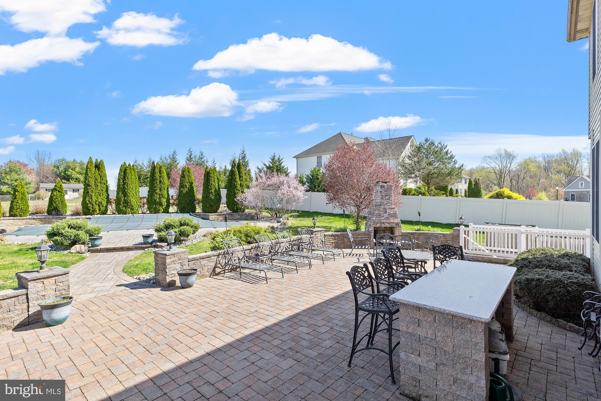 303 Sugar Bush Ct