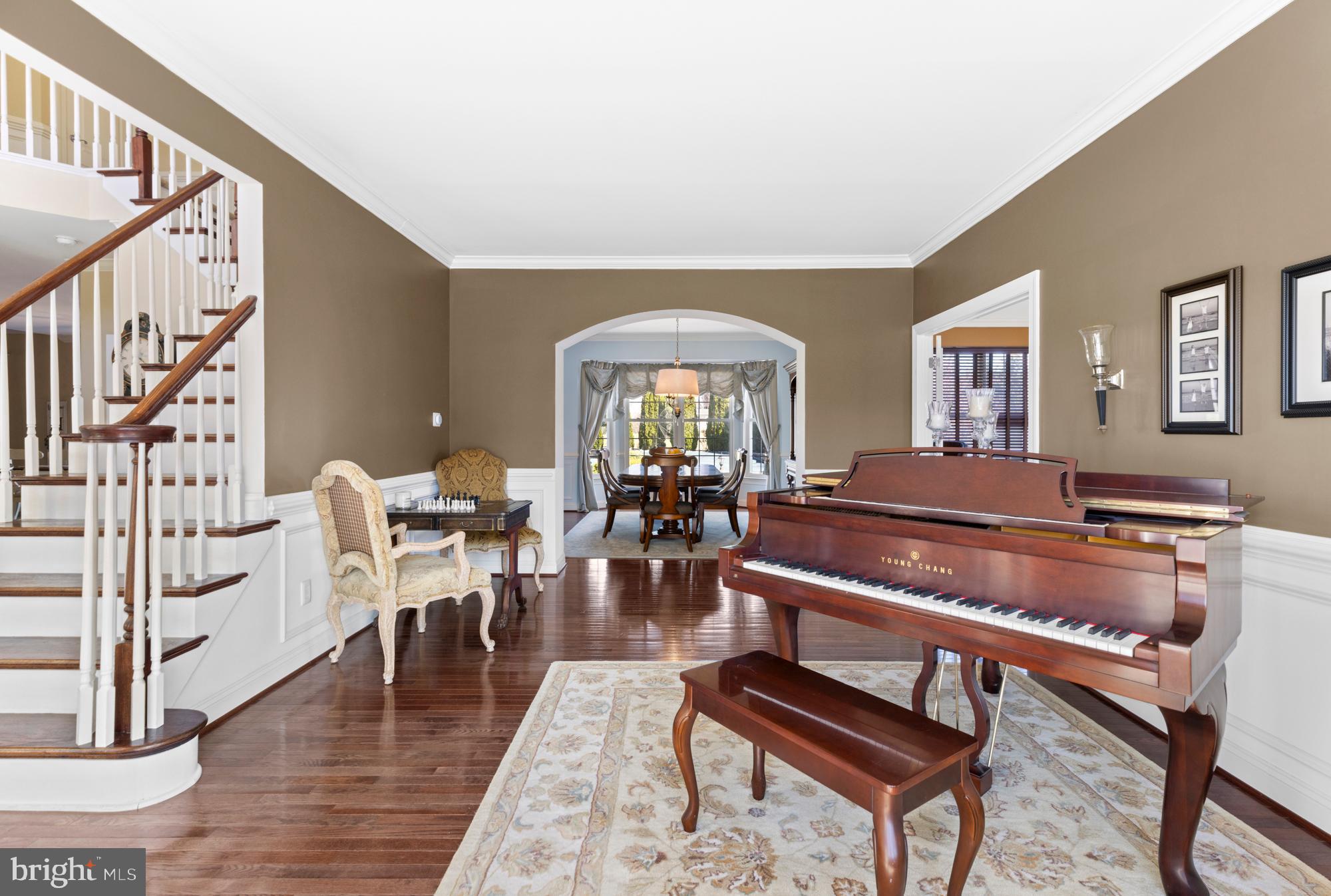 303 Sugar Bush Ct
