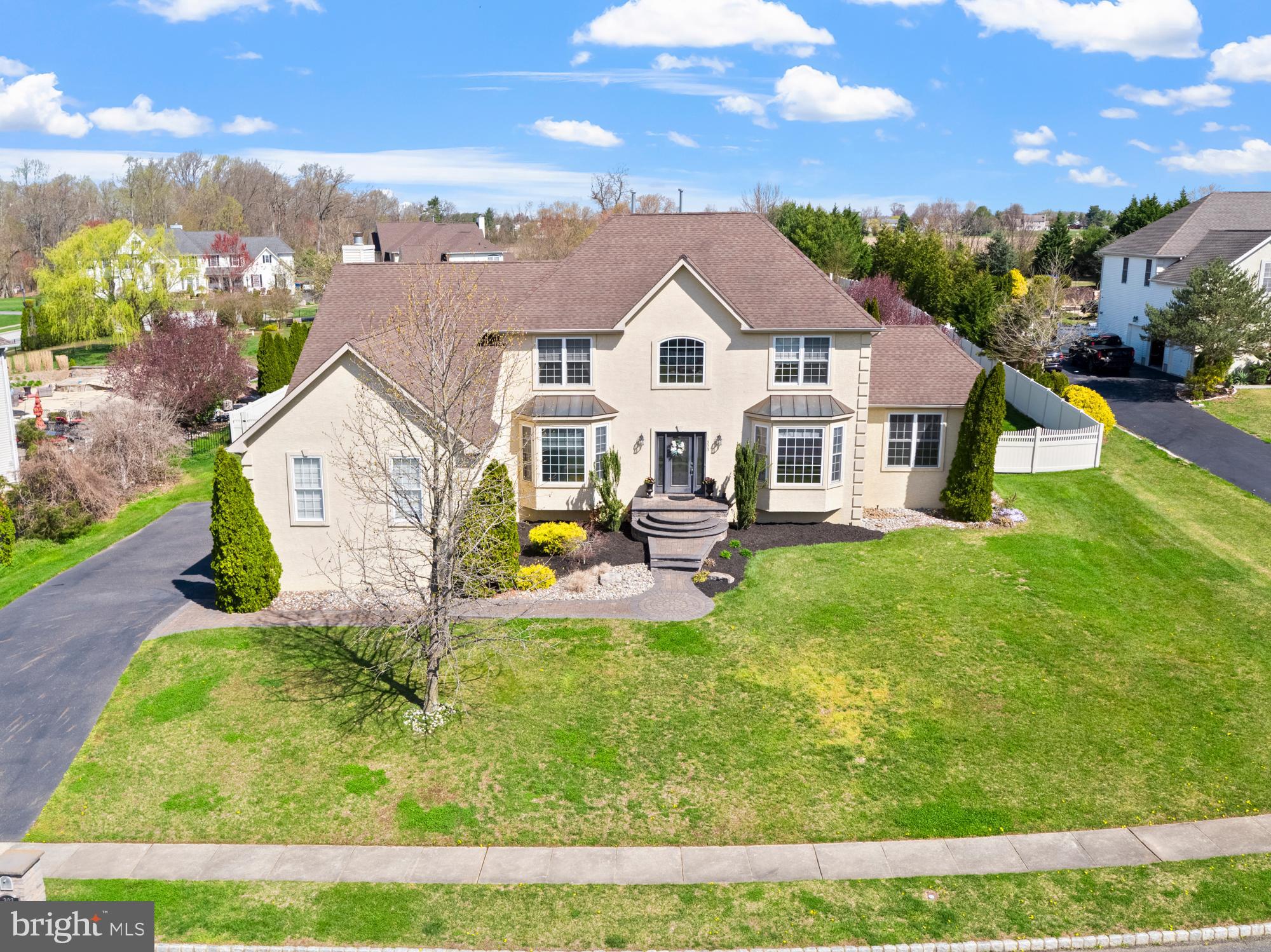 303 Sugar Bush Ct