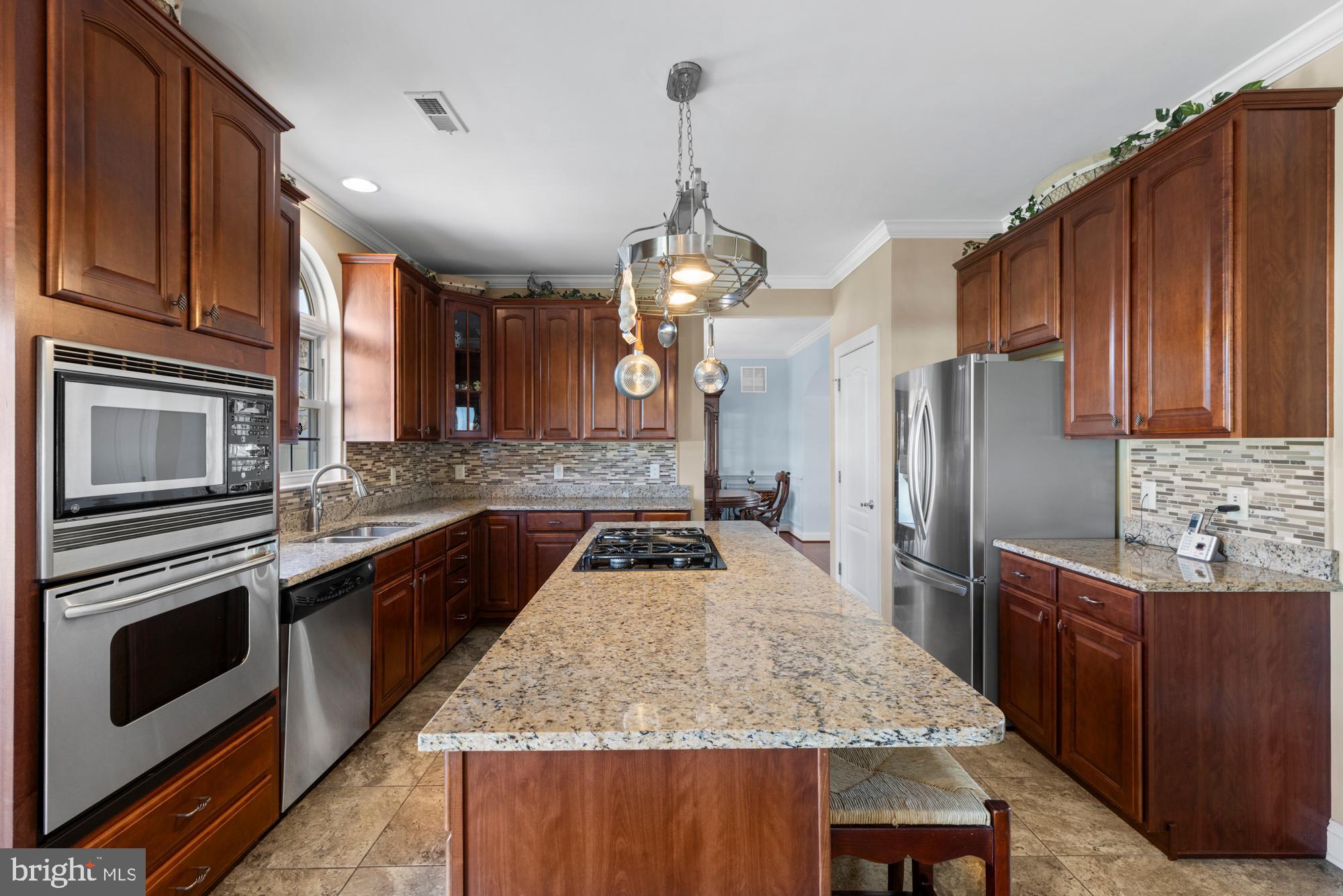 303 Sugar Bush Ct