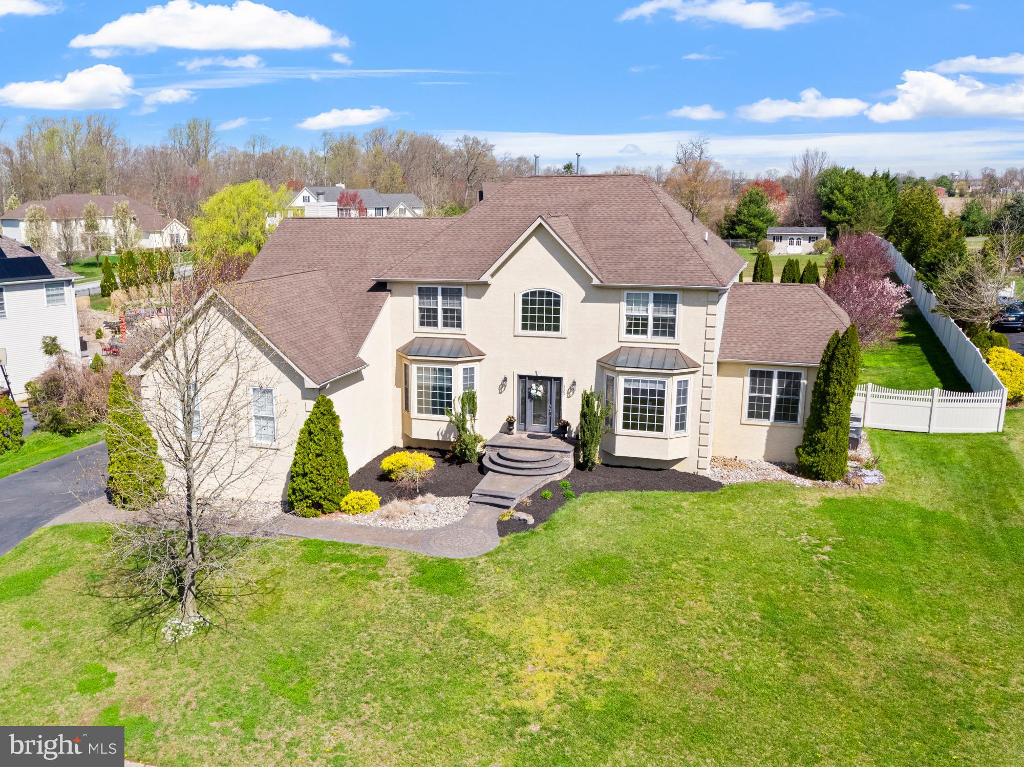 303 Sugar Bush Ct