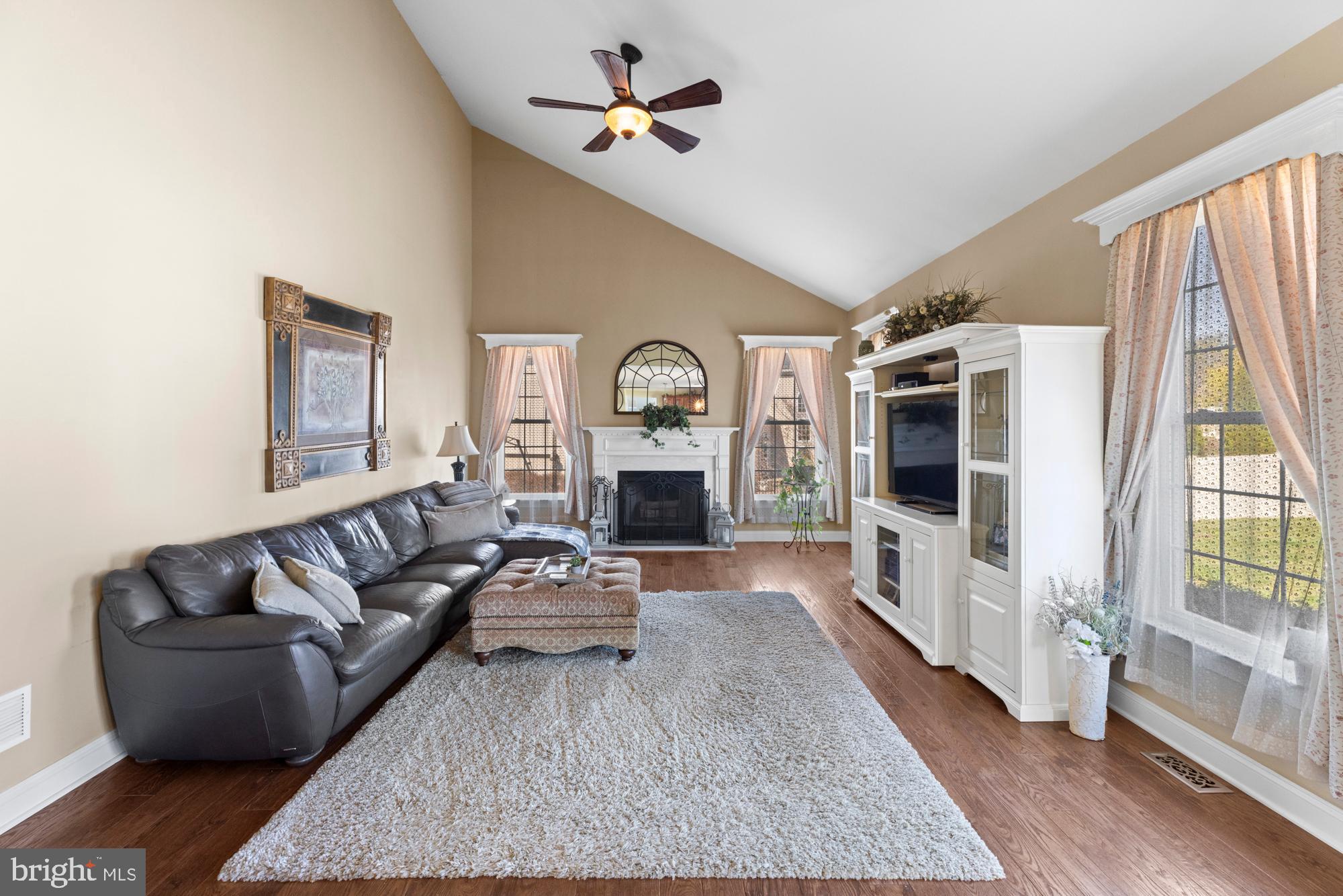 303 Sugar Bush Ct