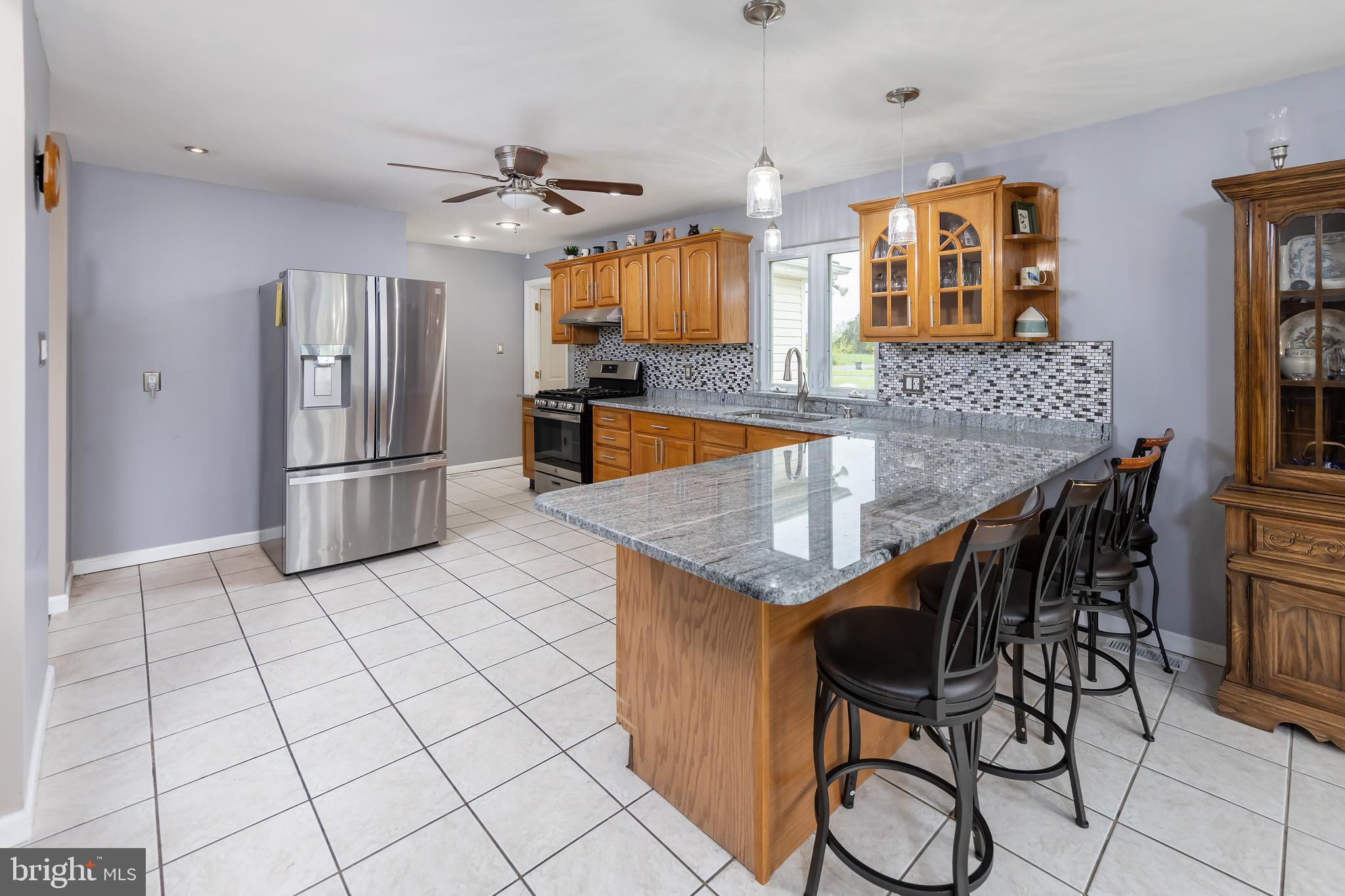807 Heritage Rd