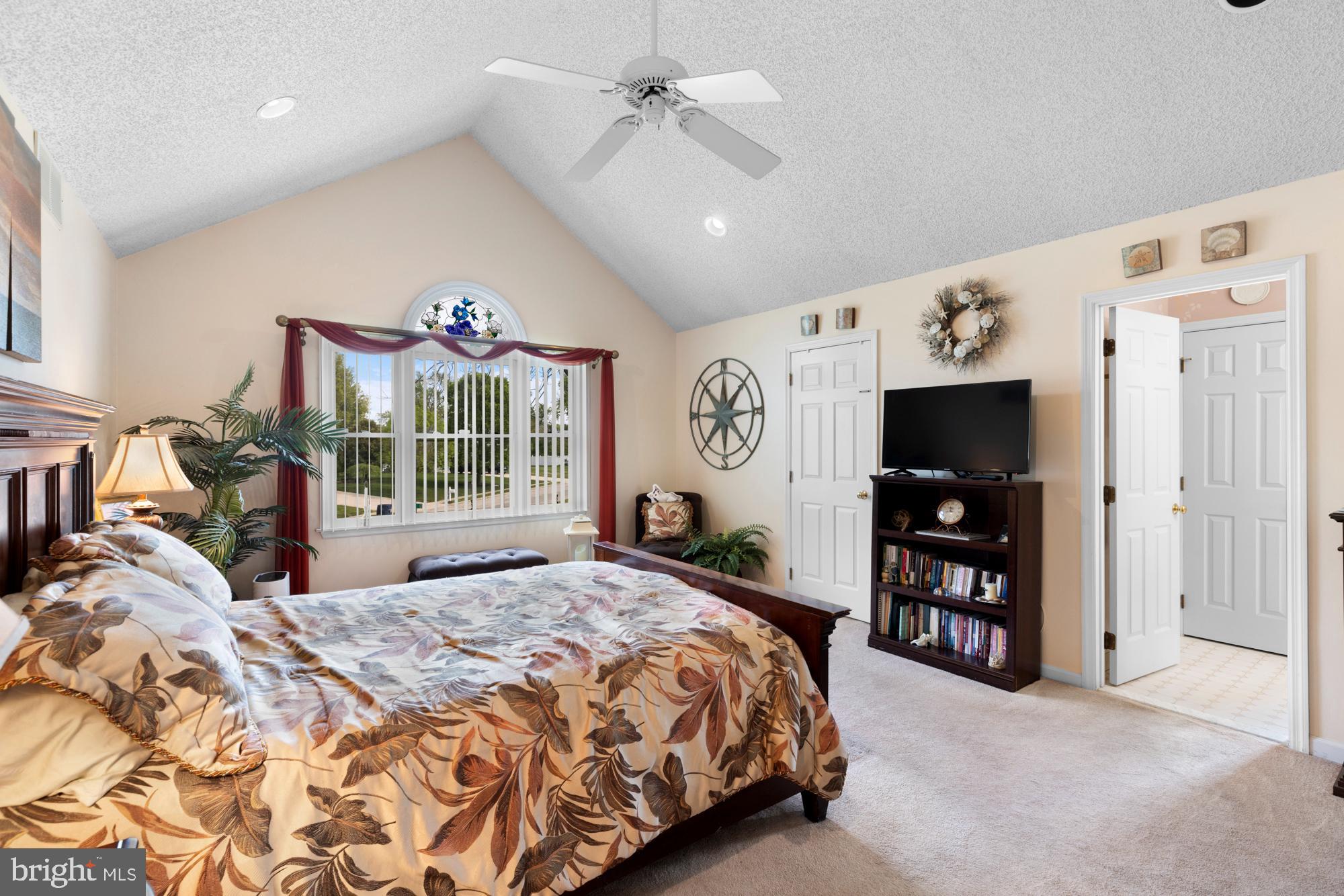 1406 Swan Ln