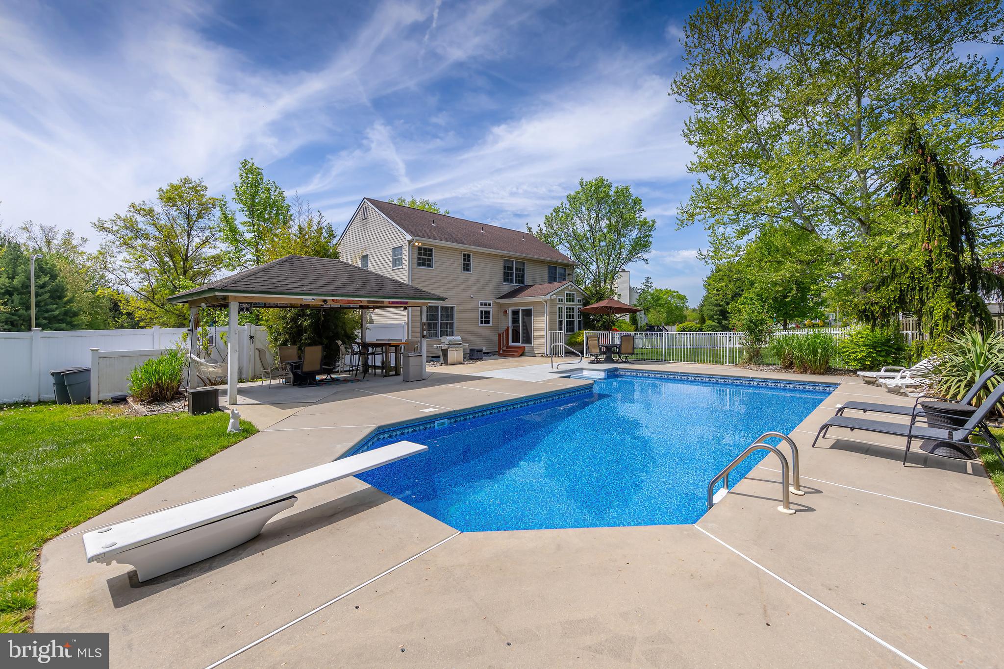 800 Canvasback Dr