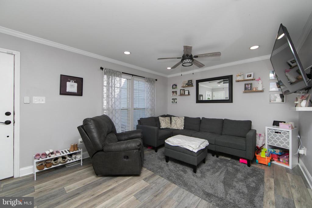 862 Ames Rd