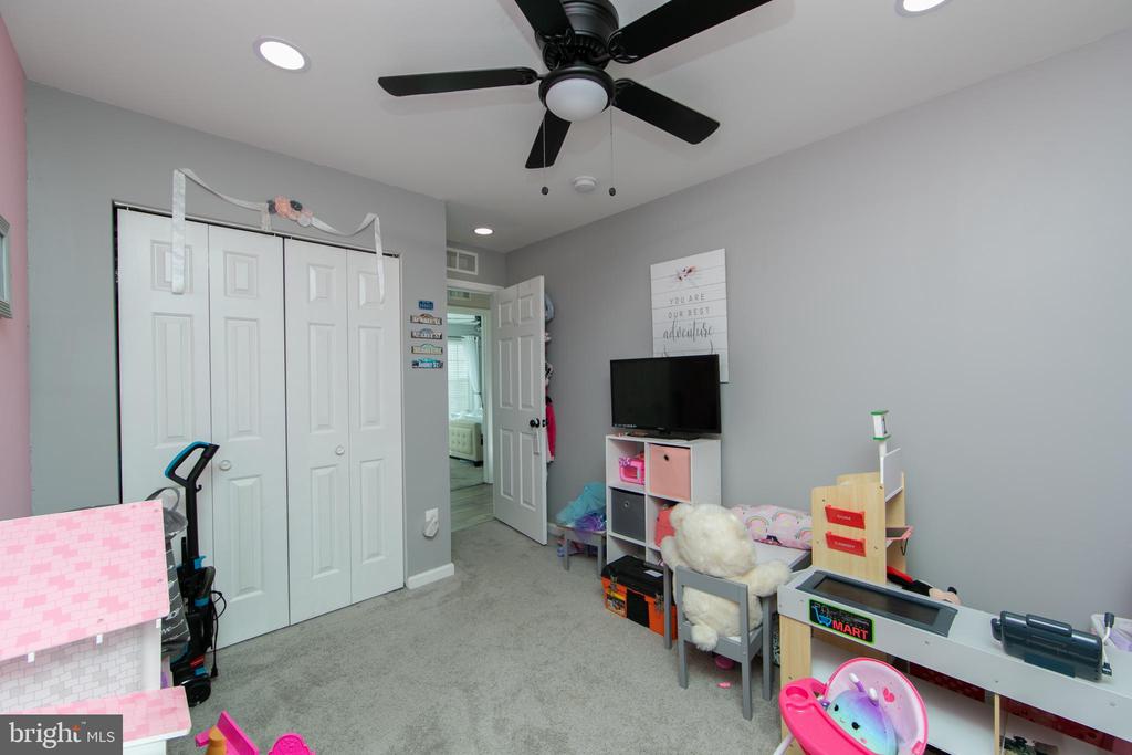 862 Ames Rd