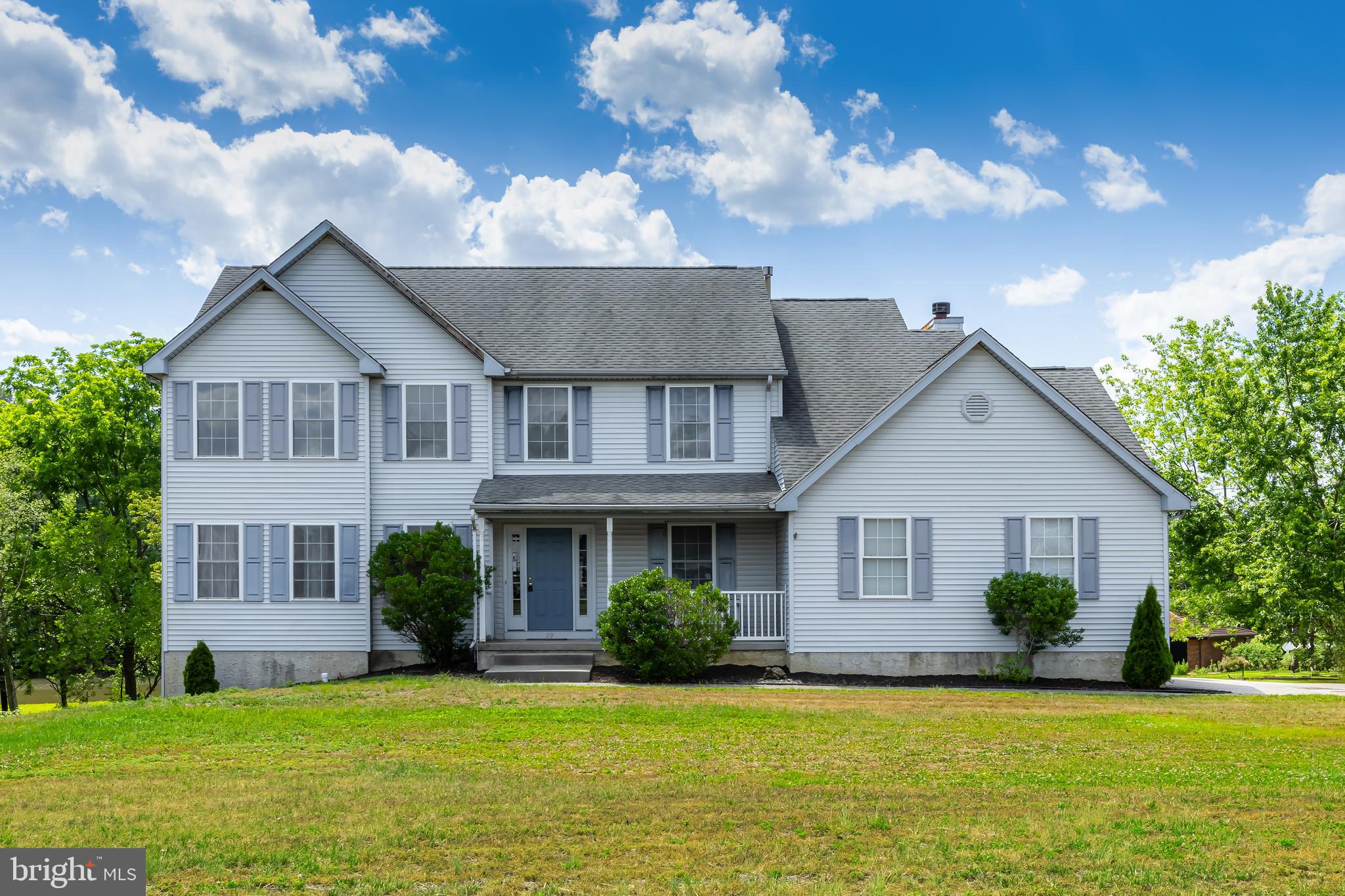 29 LAKE NARRATICON DRIVE