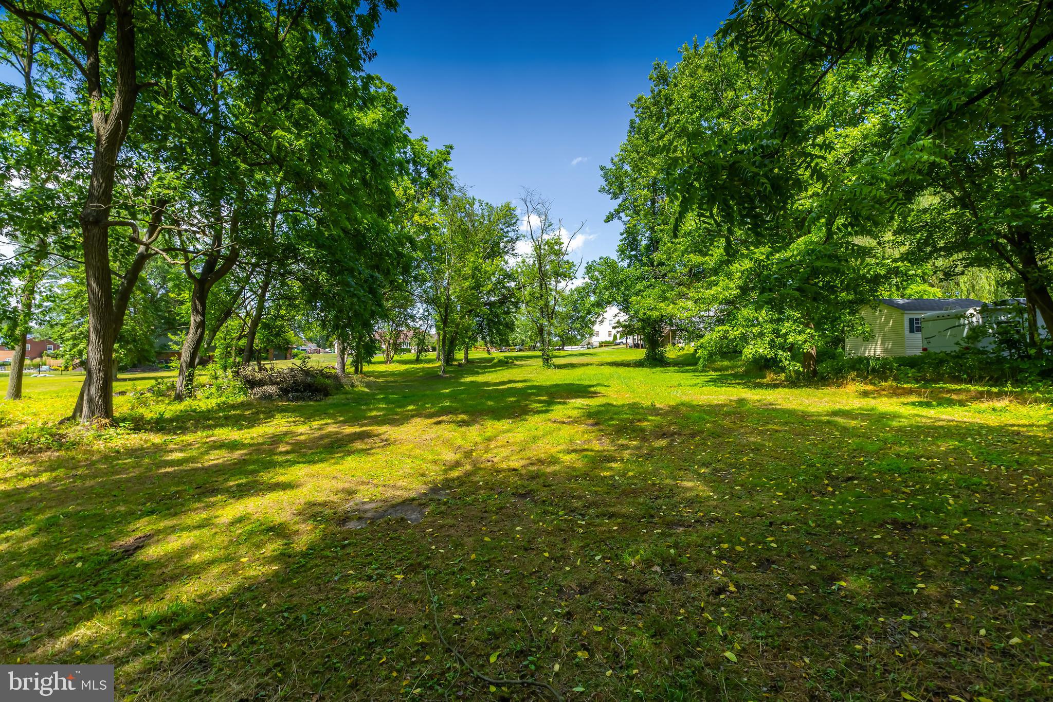 29 LAKE NARRATICON DRIVE