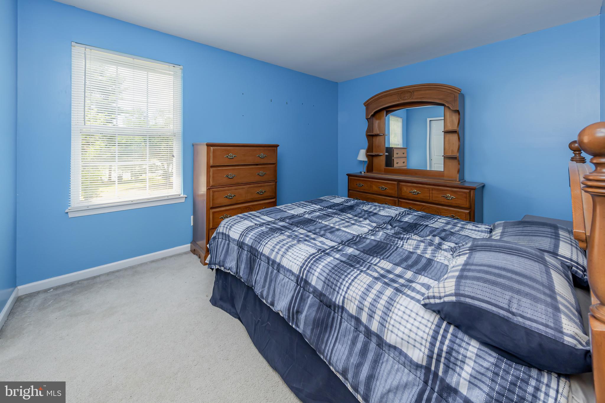 29 LAKE NARRATICON DRIVE
