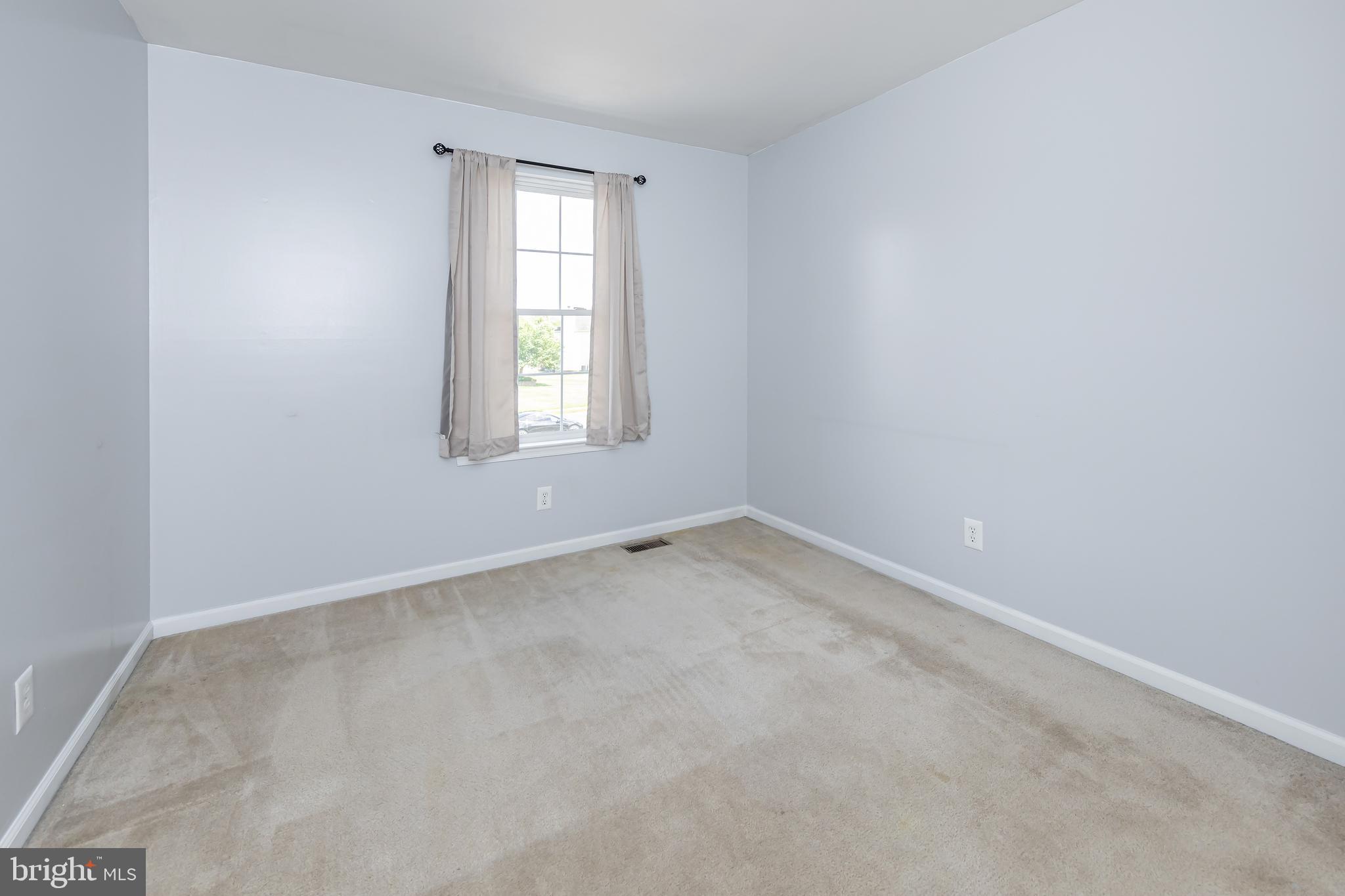 29 LAKE NARRATICON DRIVE