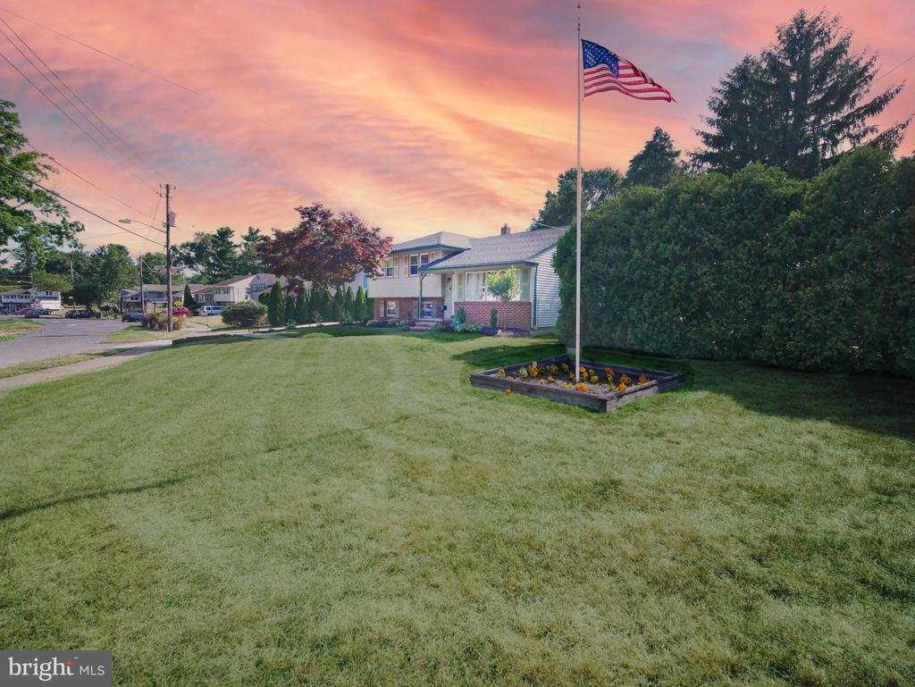 50 HOLLY DRIVE