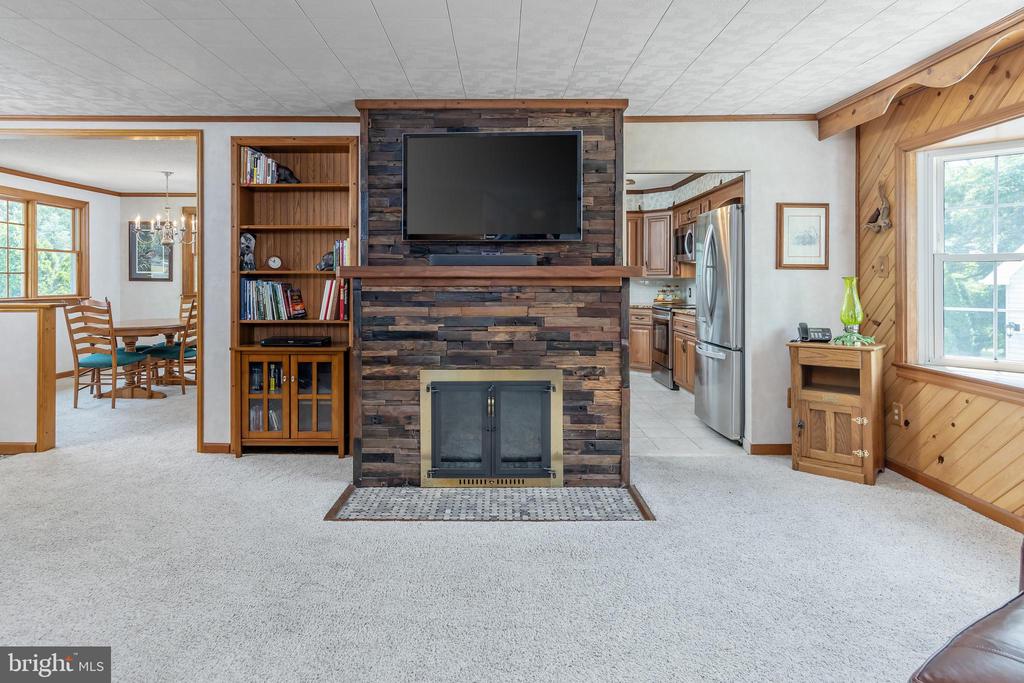 426 Bishop Rd