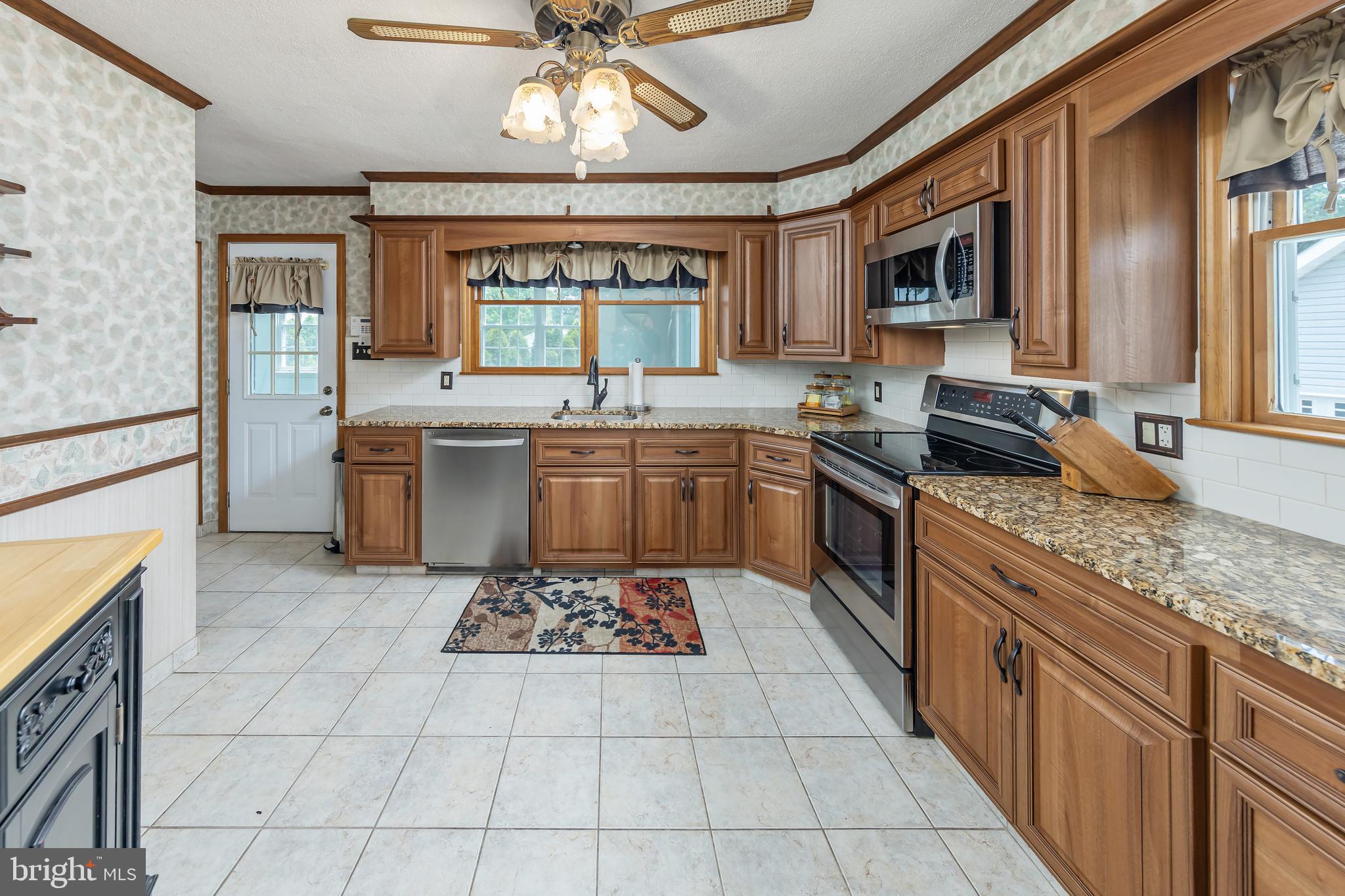 426 Bishop Rd