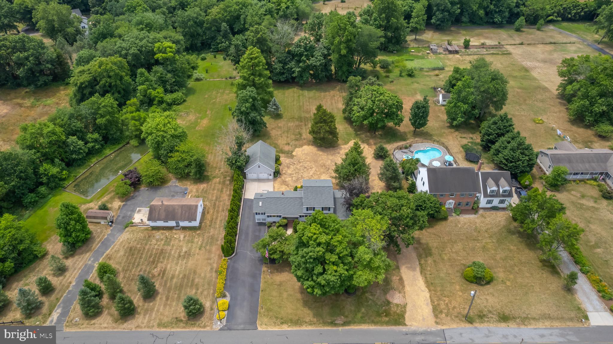 426 Bishop Rd